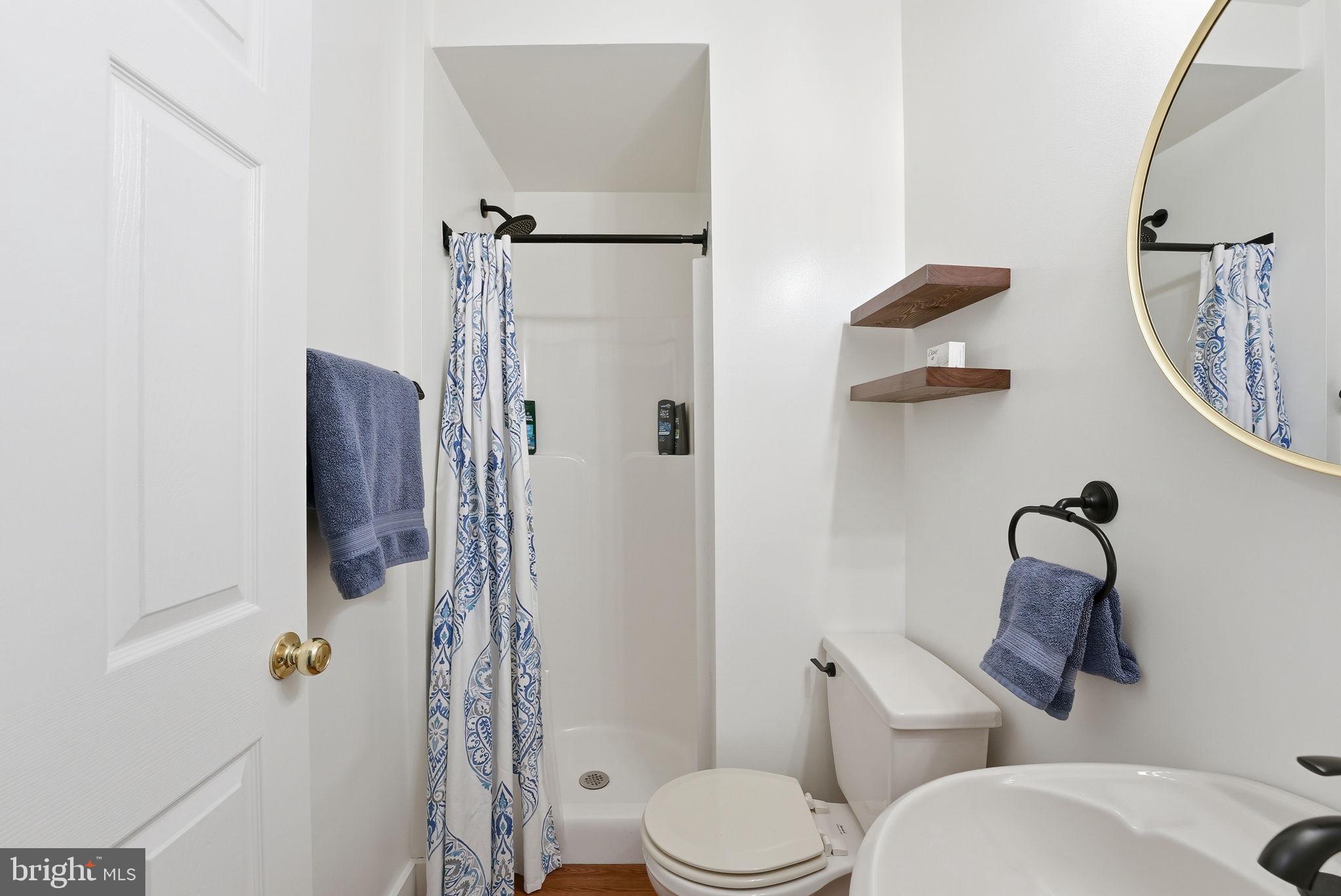 ROCKPOINTE - Residential