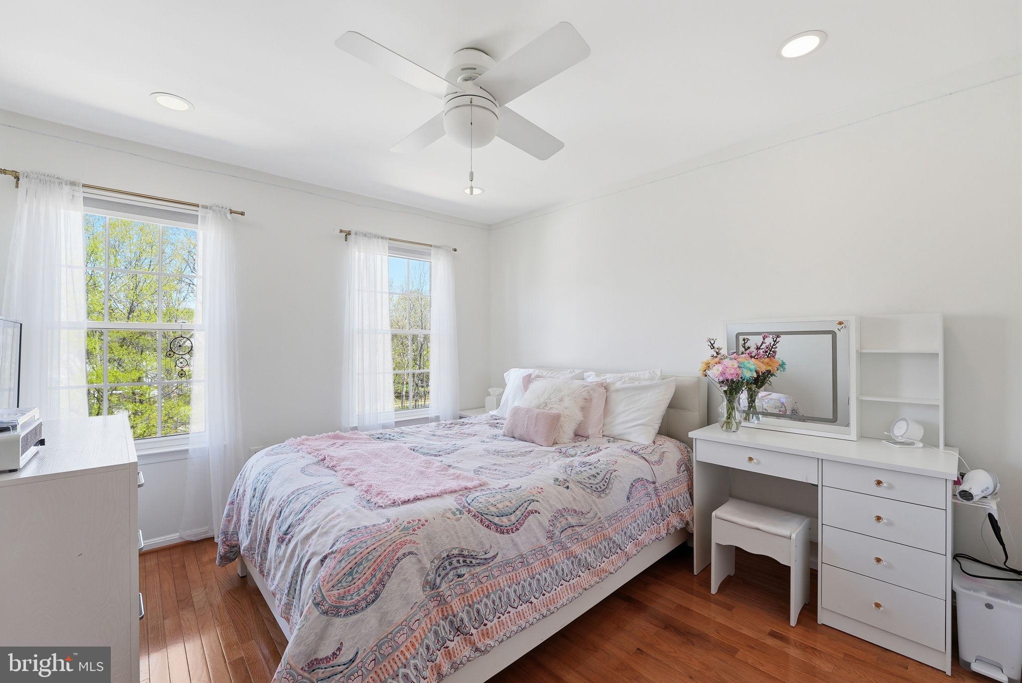 ROCKPOINTE - Residential