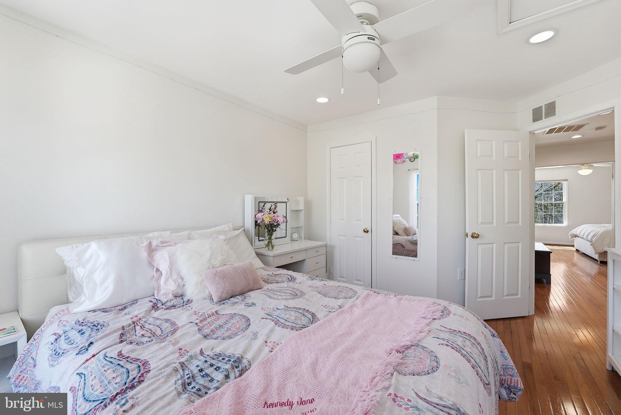 ROCKPOINTE - Residential