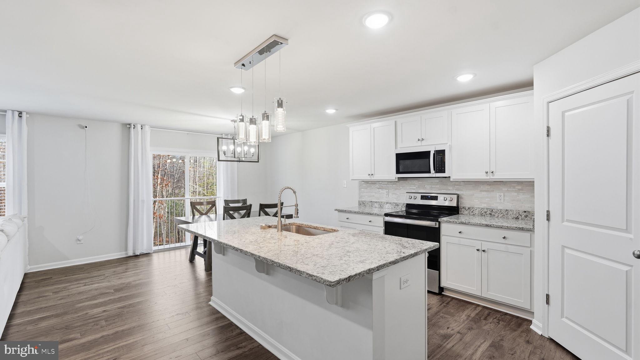 MAURY HEIGHTS - Residential