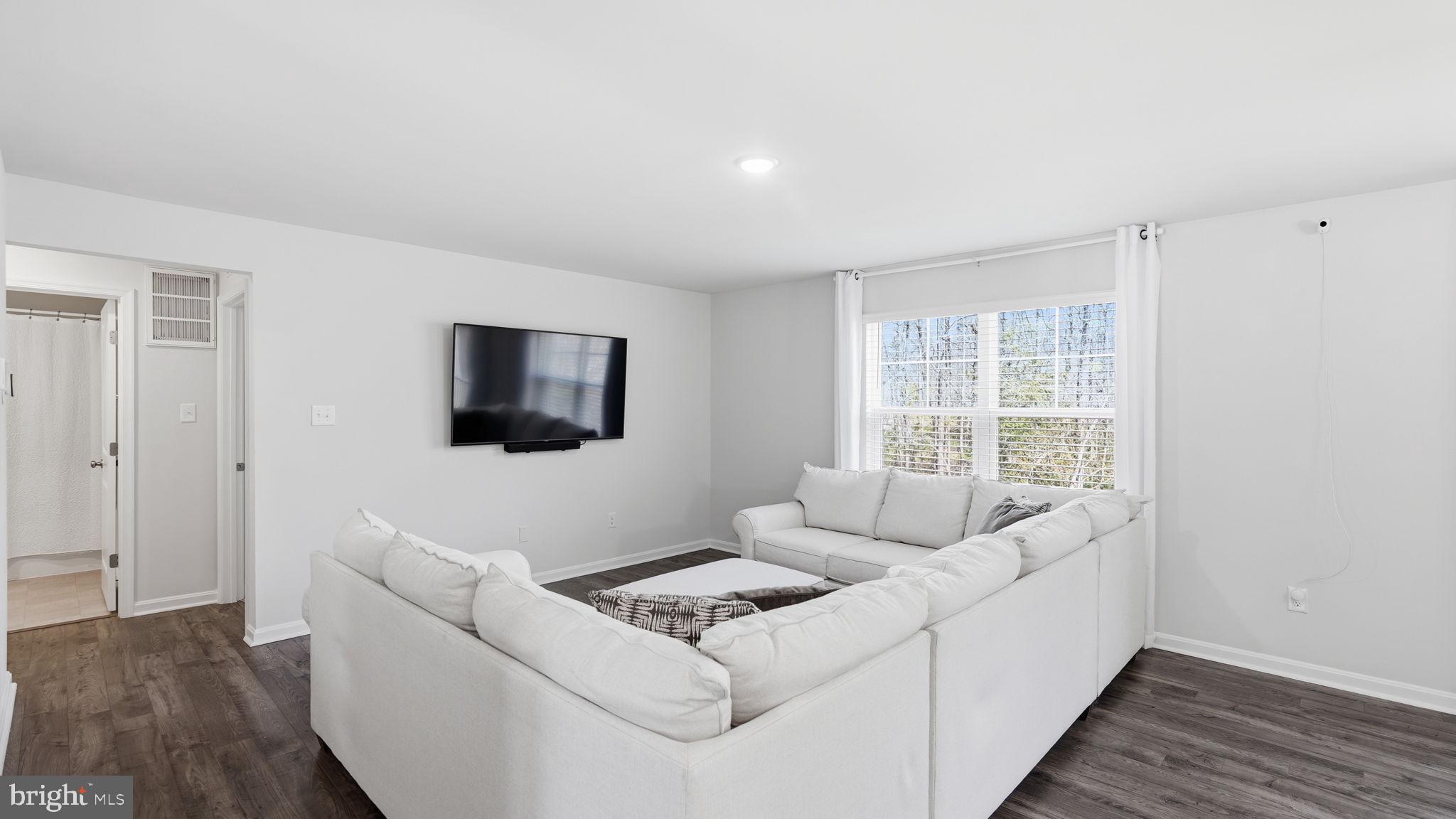 MAURY HEIGHTS - Residential