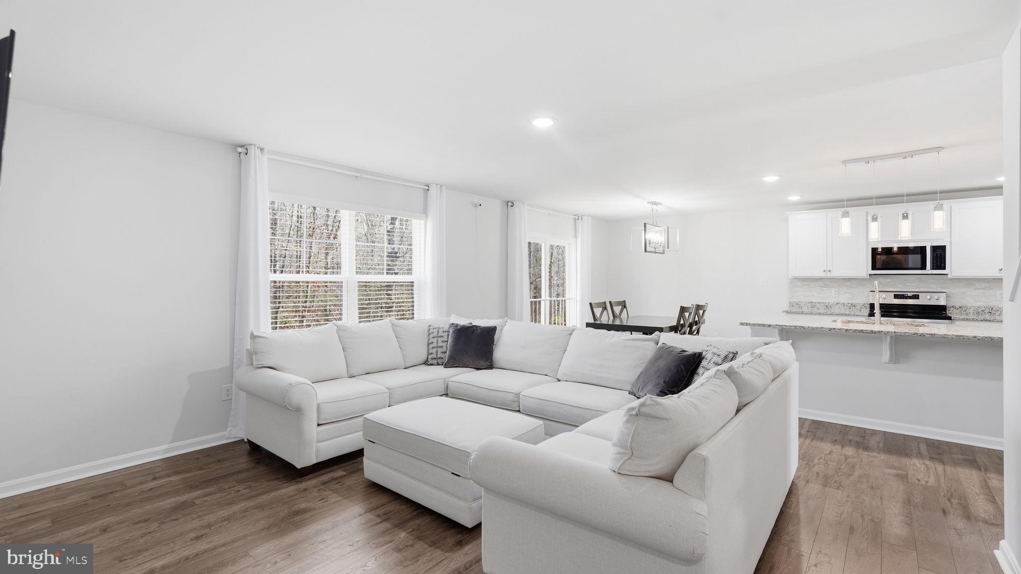 MAURY HEIGHTS - Residential