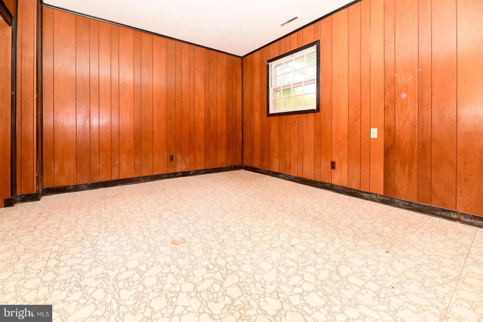 ESSEX SOUTH - Residential