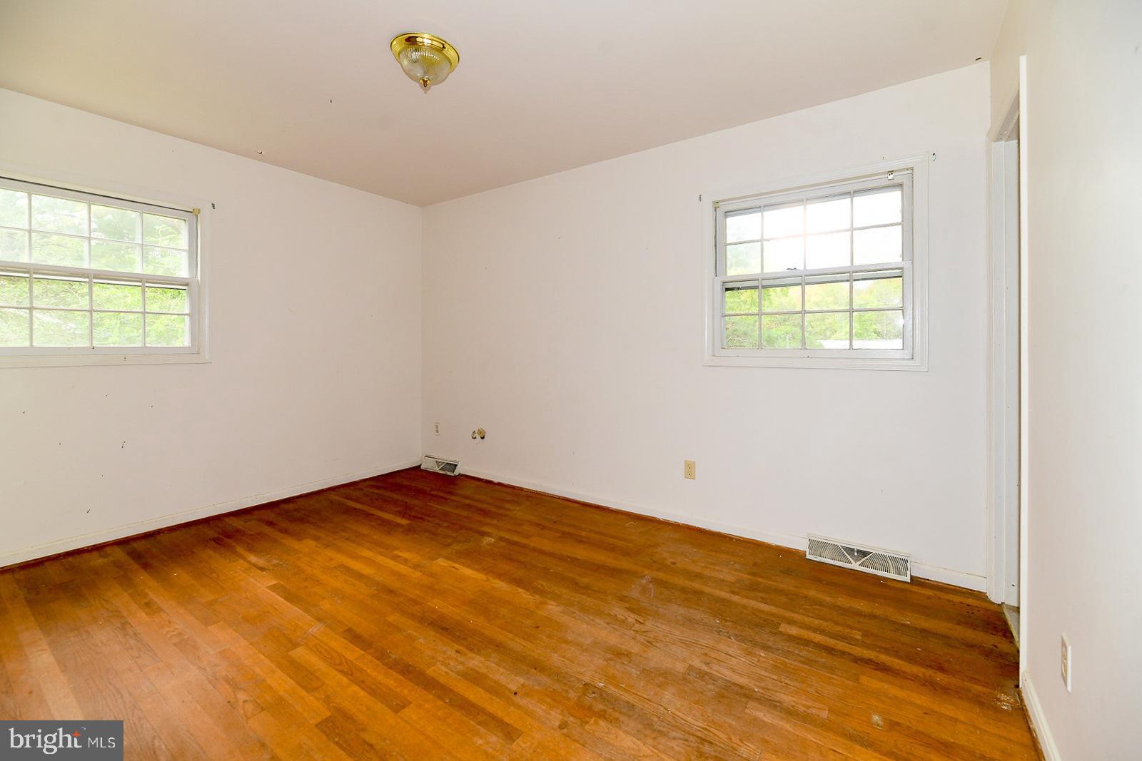 ESSEX SOUTH - Residential