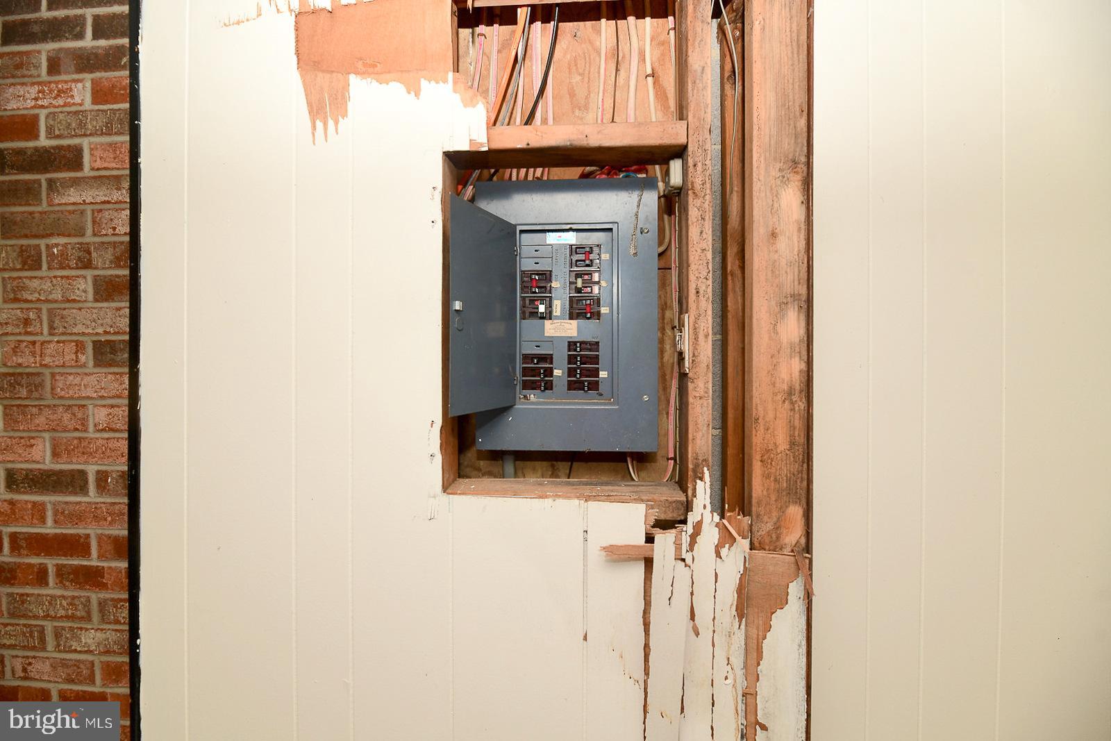 ESSEX SOUTH - Residential