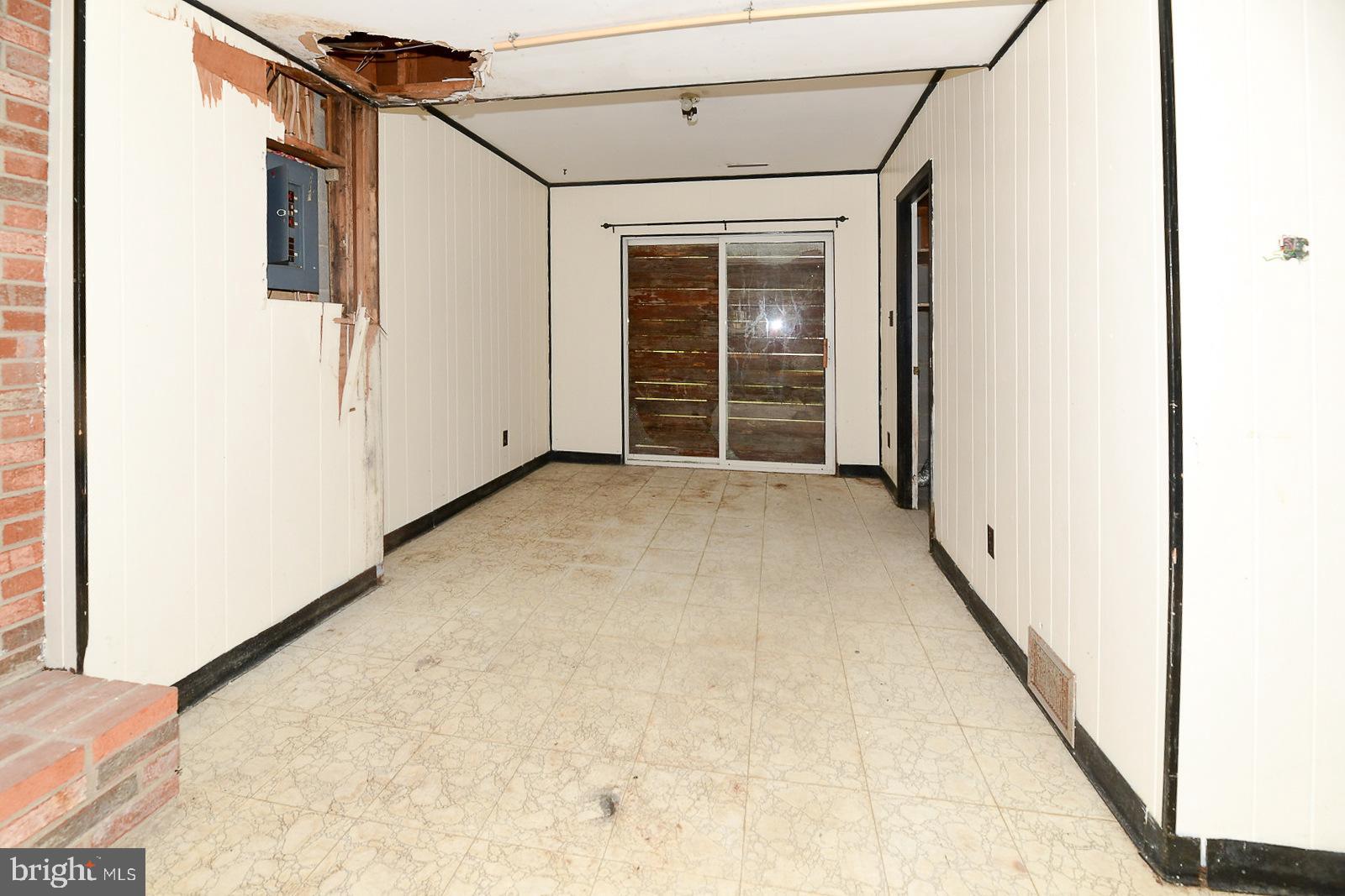 ESSEX SOUTH - Residential