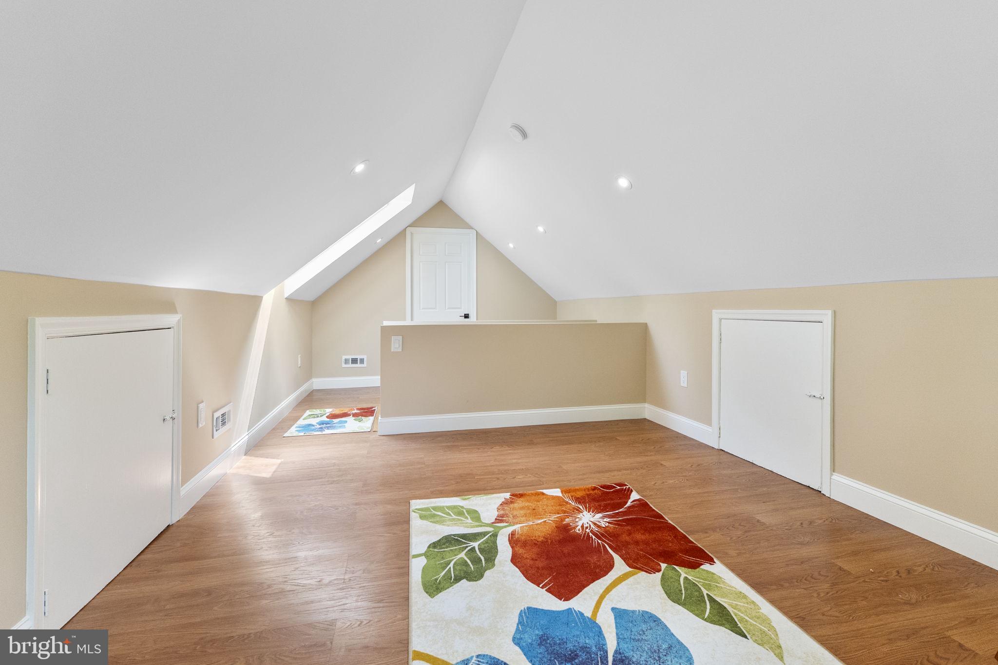 BARNESVILLE OUTSIDE - Residential