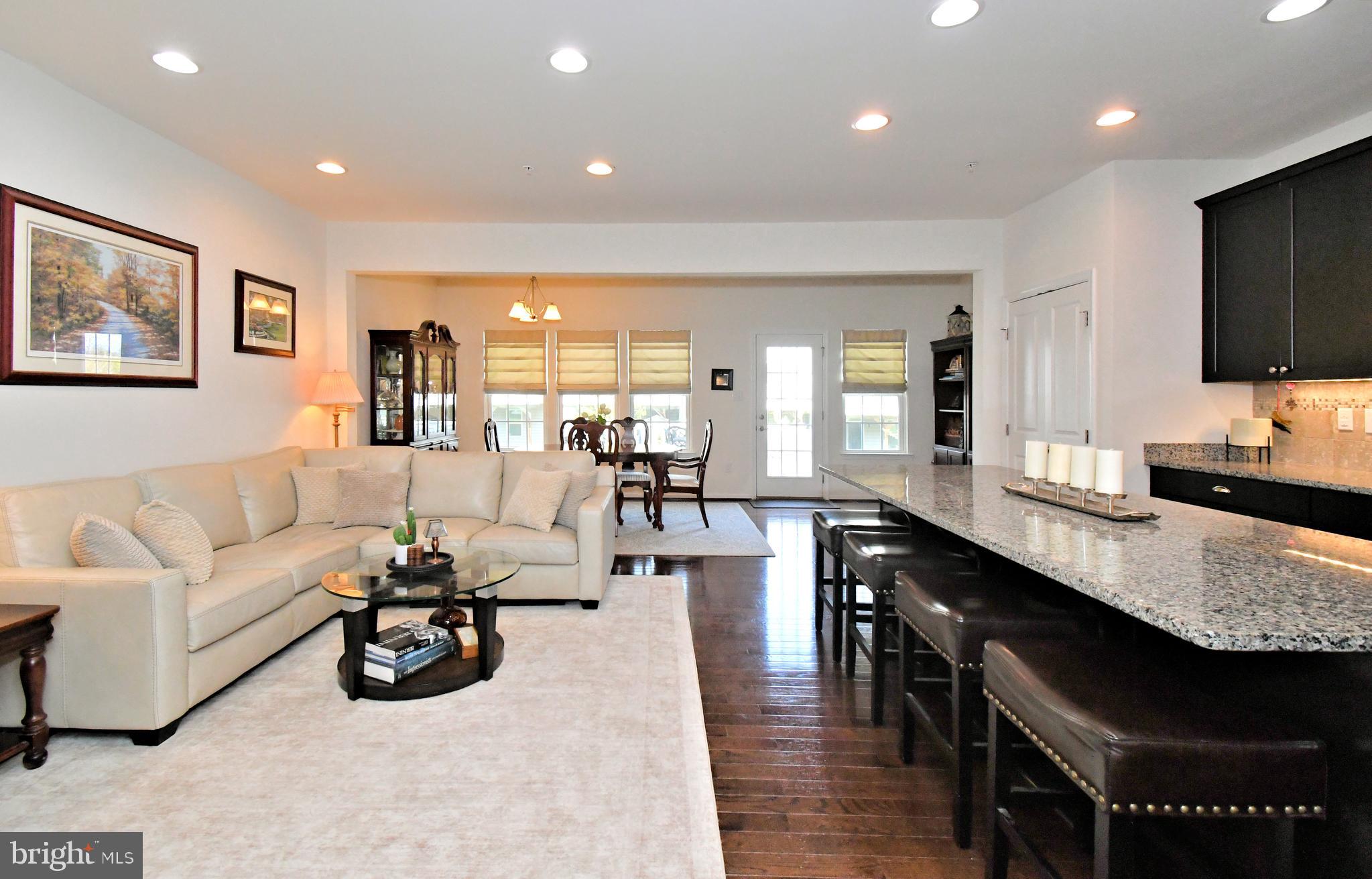 1717 LISA COURT