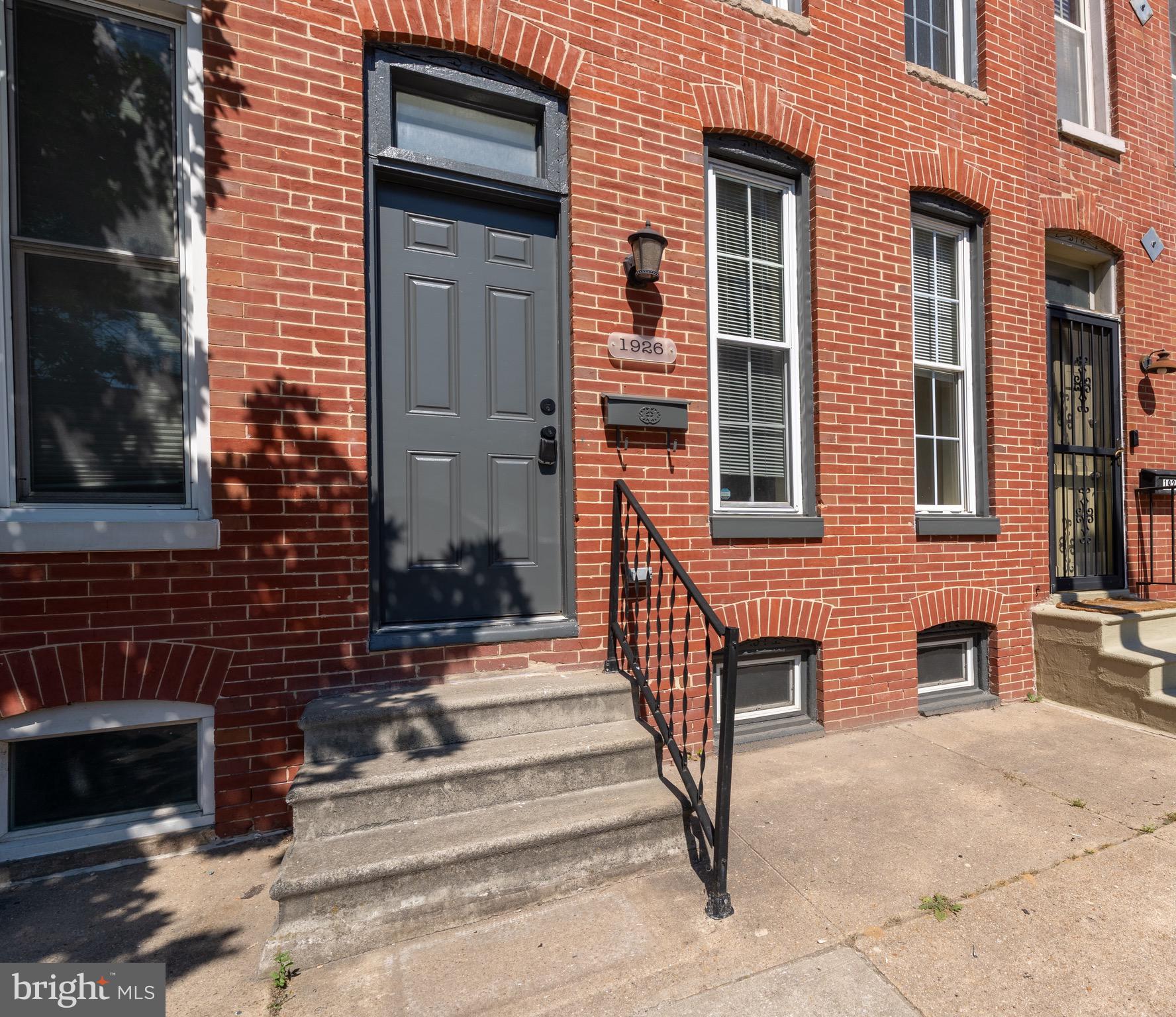 1926 LIGHT STREET
