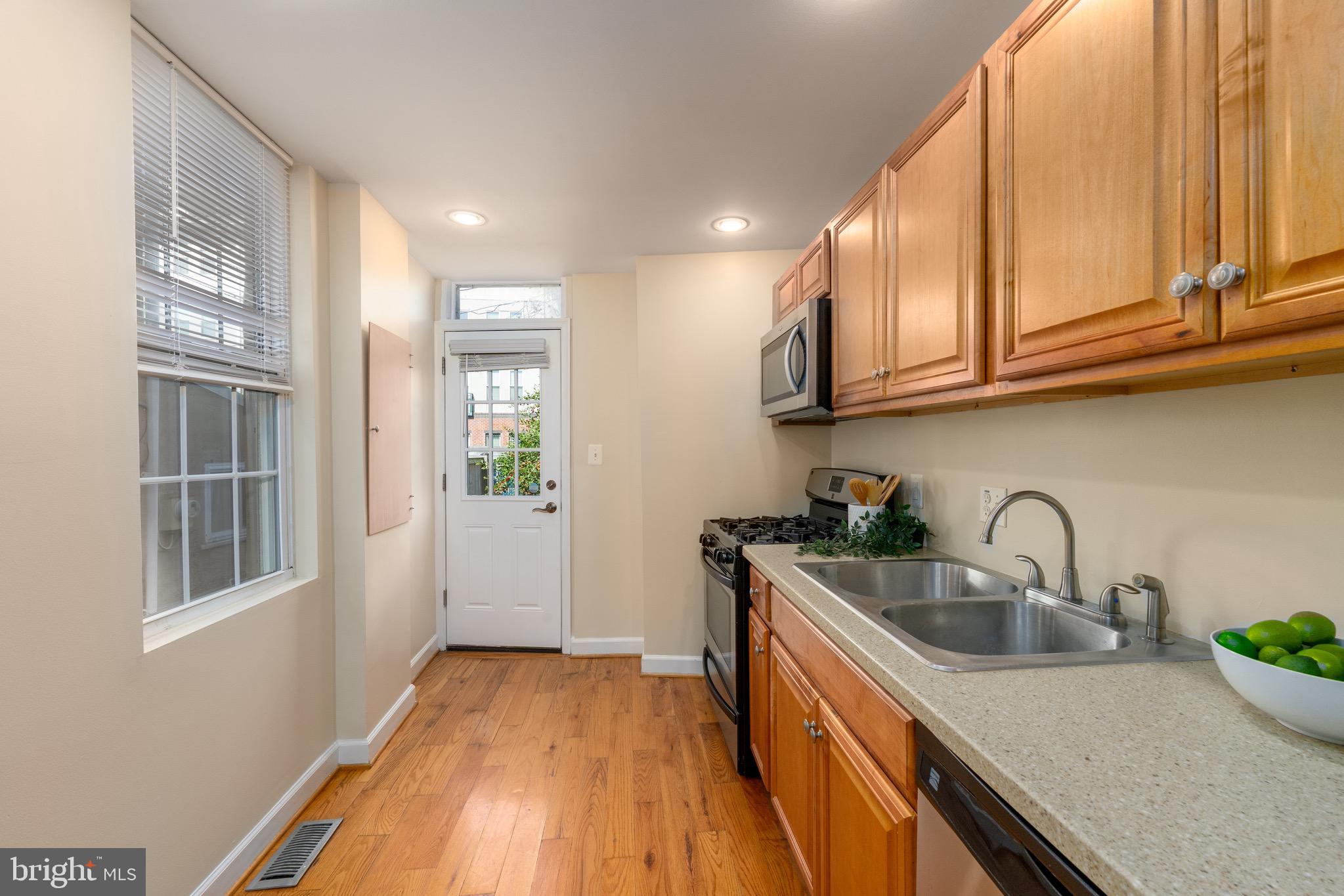 RIVERSIDE PARK - Residential