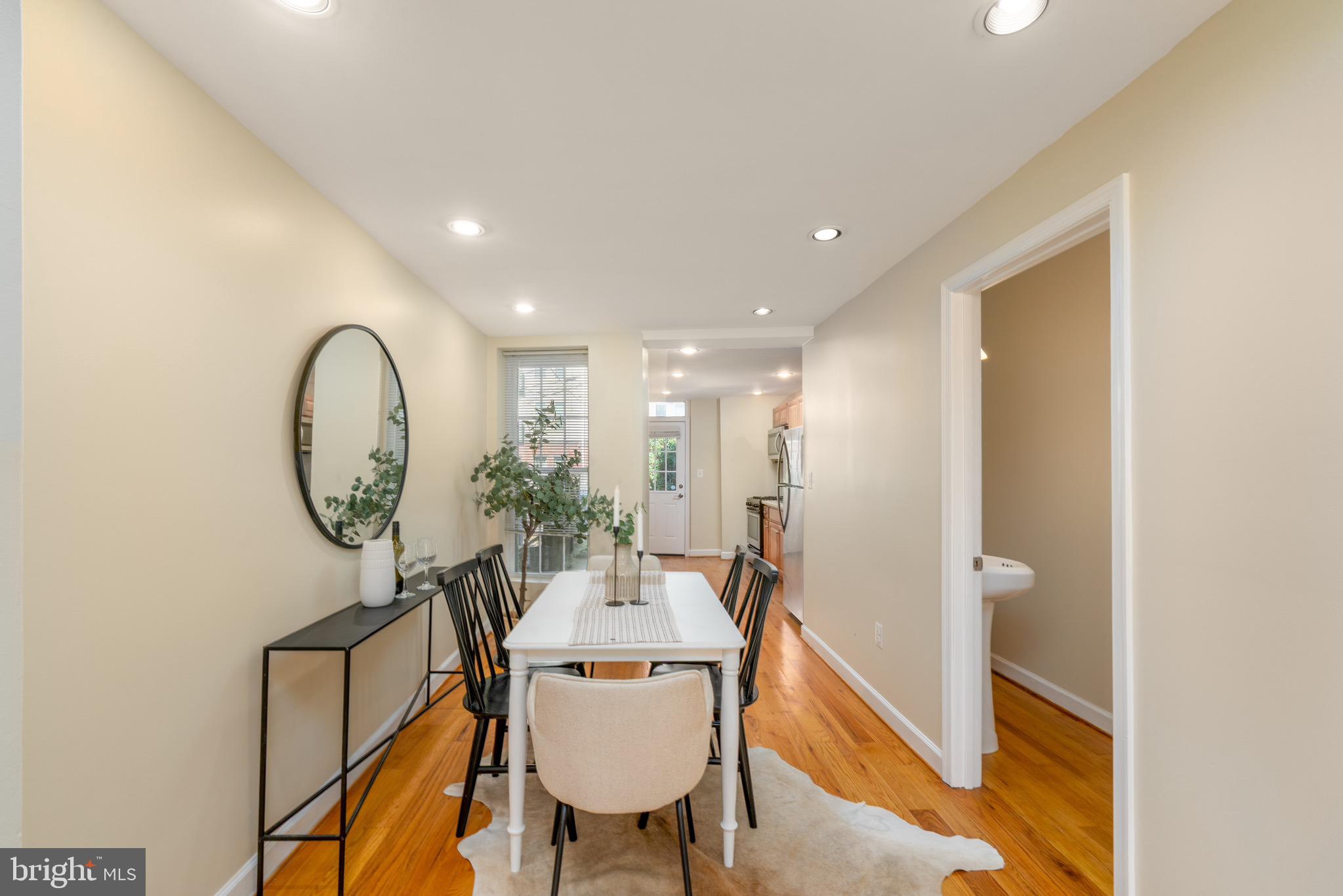 RIVERSIDE PARK - Residential