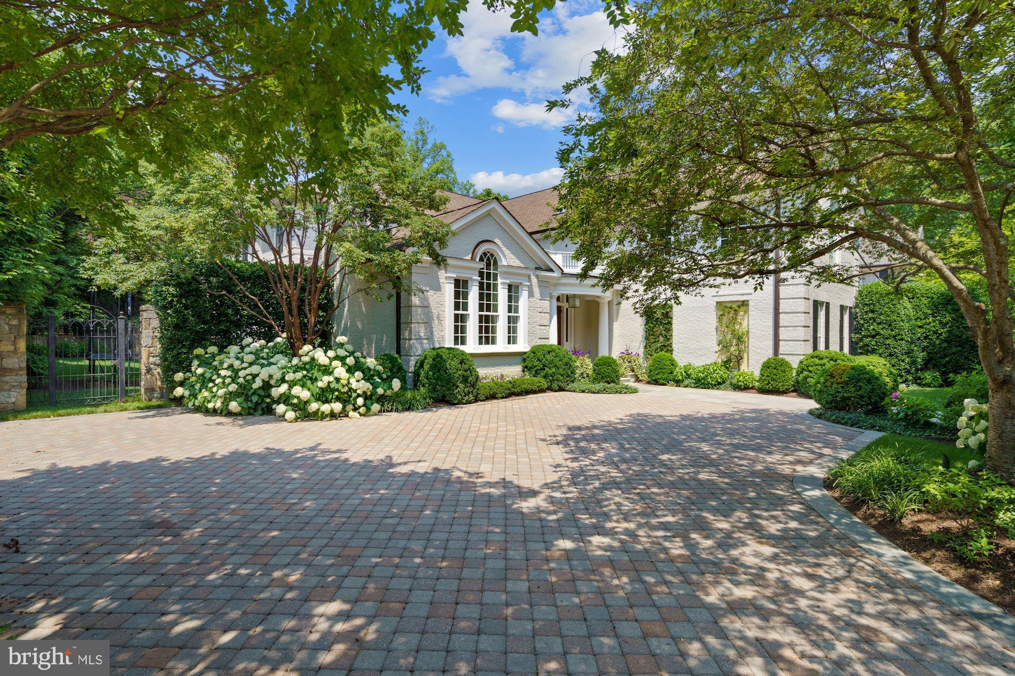 WESLEY HEIGHTS - Residential