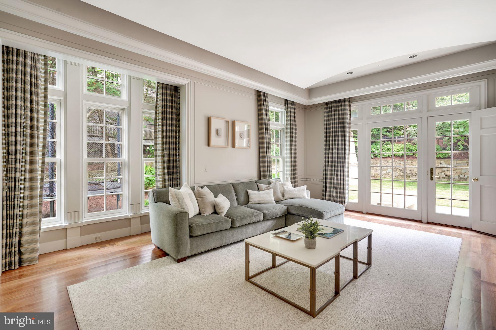 WESLEY HEIGHTS - Residential