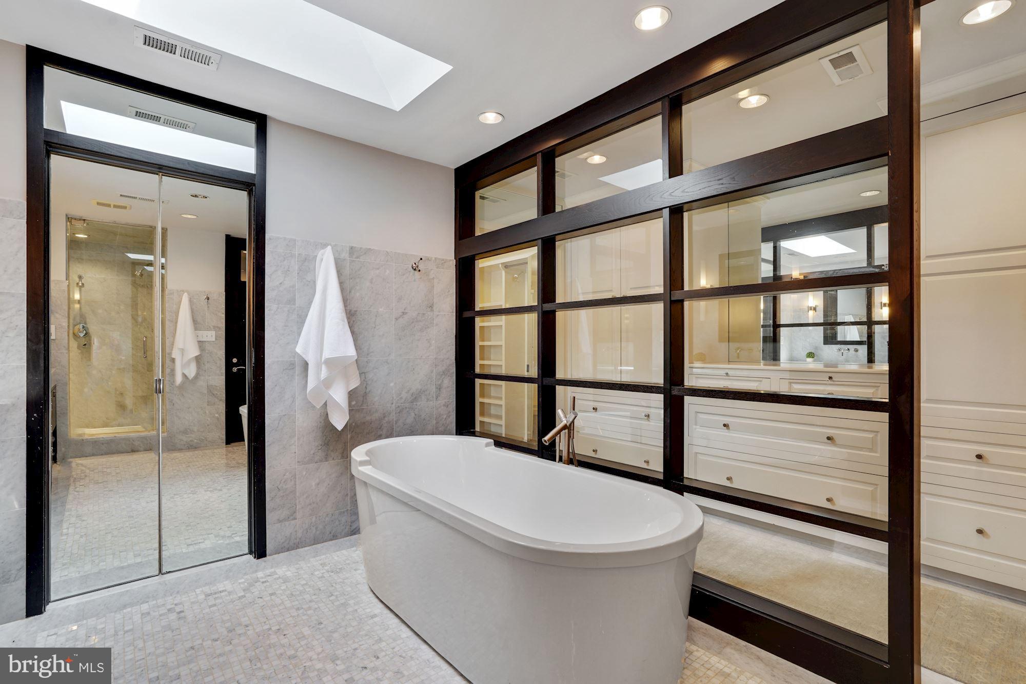 WESLEY HEIGHTS - Residential