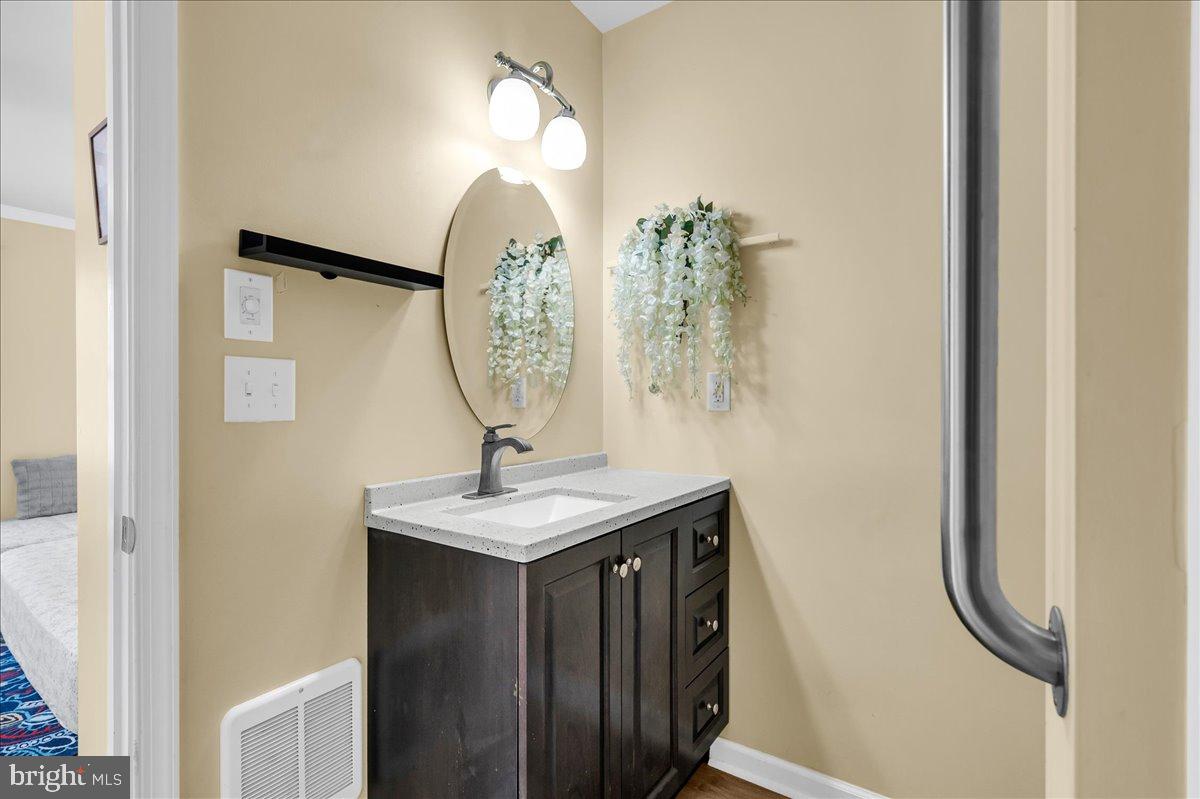 SALEM WOODS - Residential