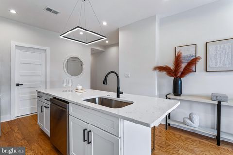 1118 NEAL STREET NE 2 WASHINGTON DC 20002