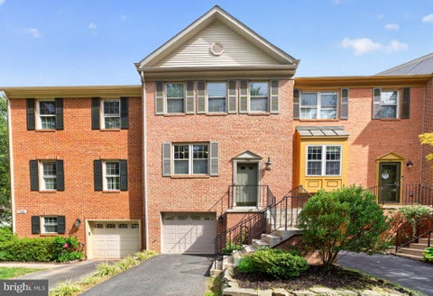Townhouse For Sale - 7767 Asterella Court<br/> SPRINGFIELD, VA 22152