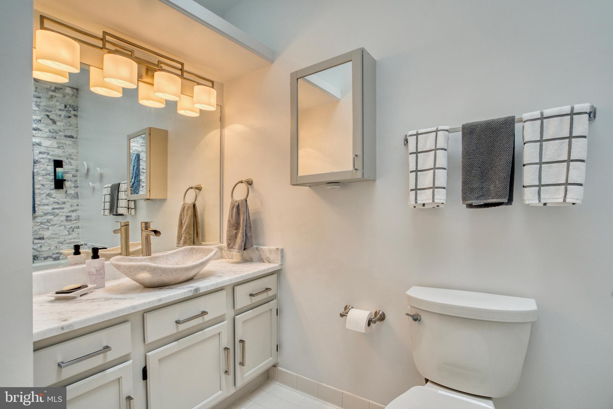 KINGSTOWNE - Residential