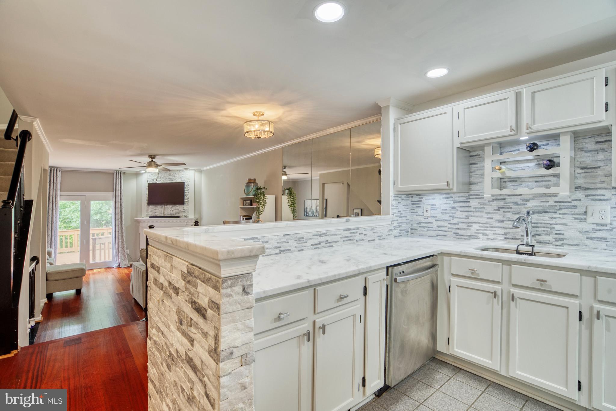 KINGSTOWNE - Residential