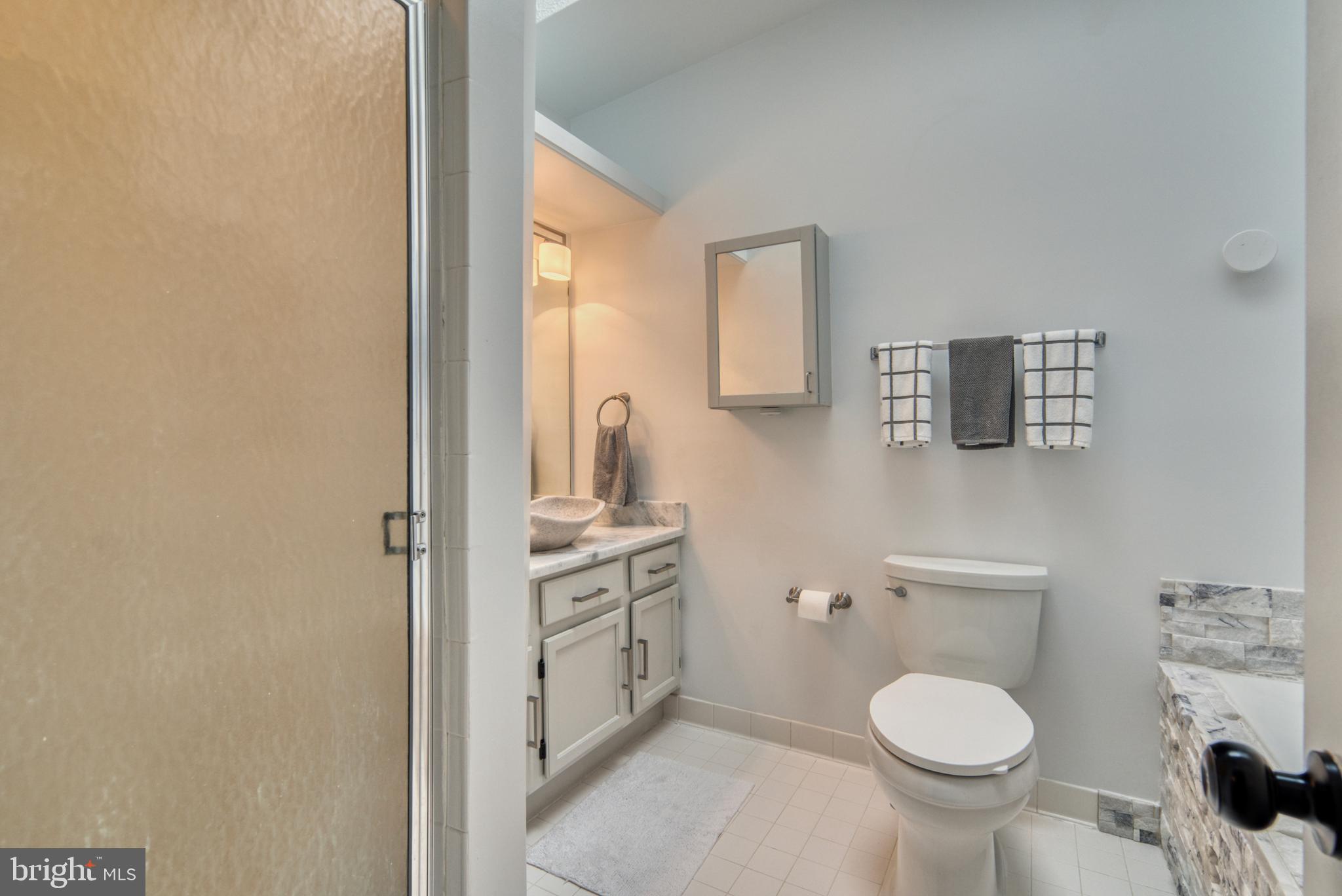 KINGSTOWNE - Residential