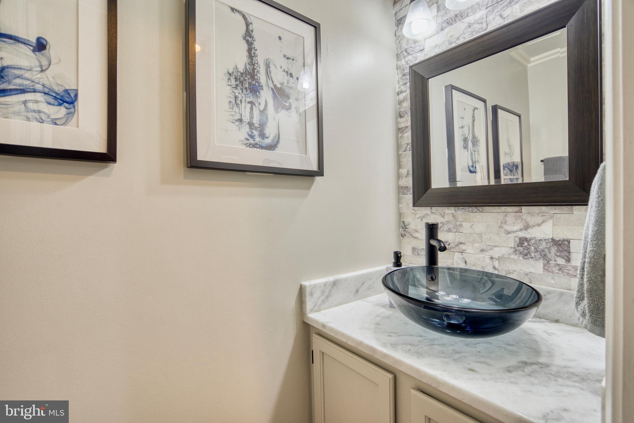 KINGSTOWNE - Residential