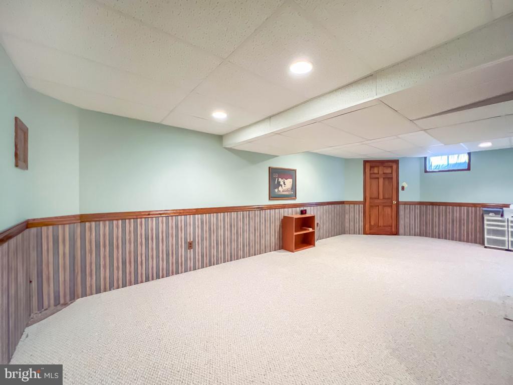 THE VILLAS AT REGE - Residential