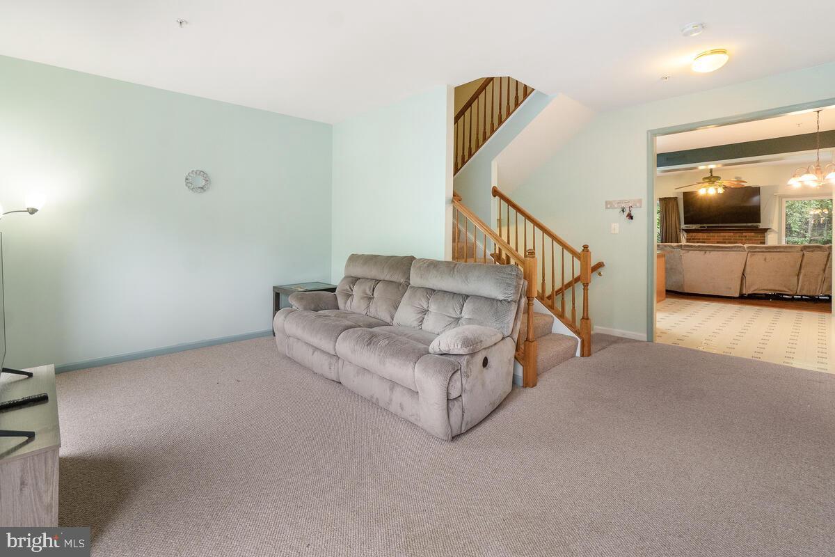 SPRING RIDGE - Residential