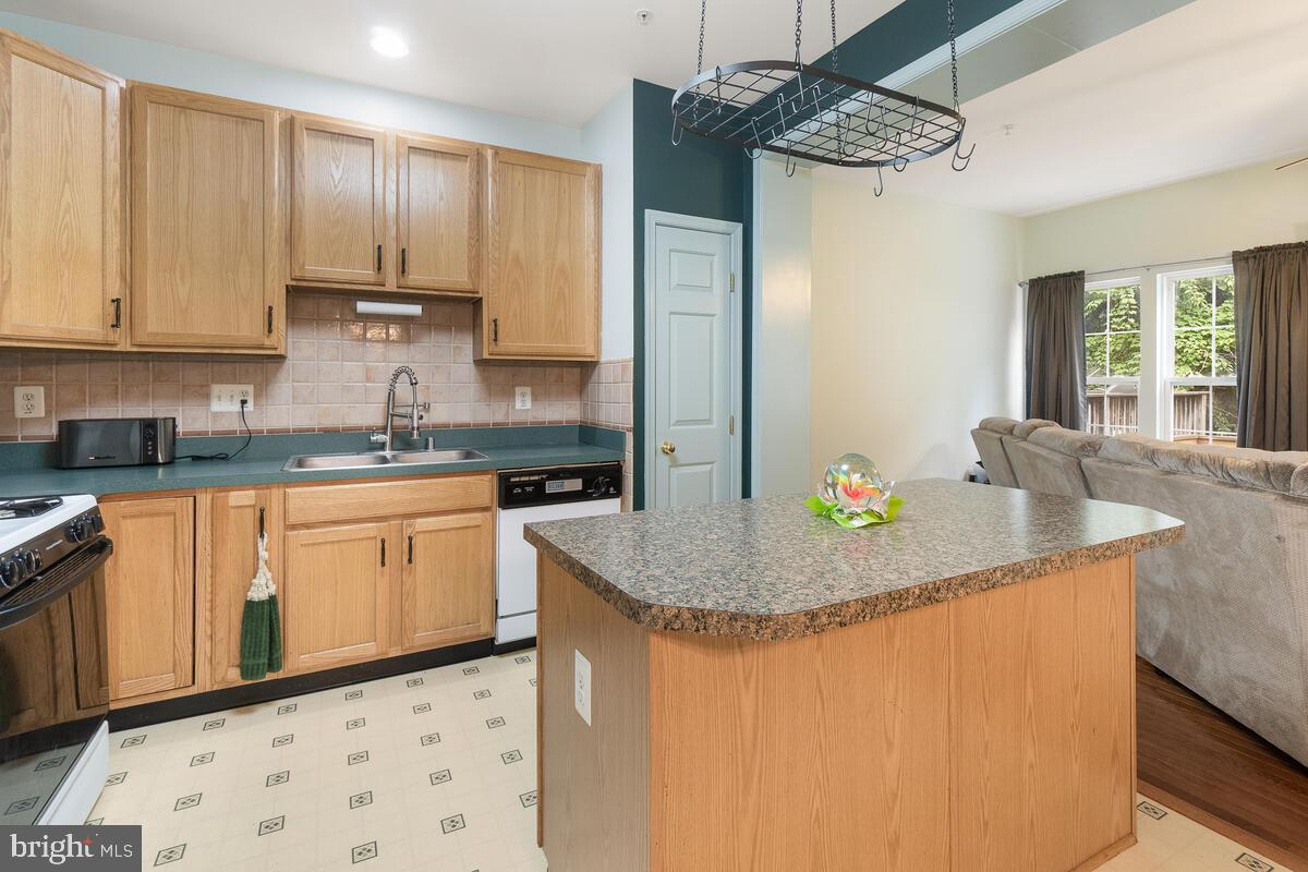 SPRING RIDGE - Residential