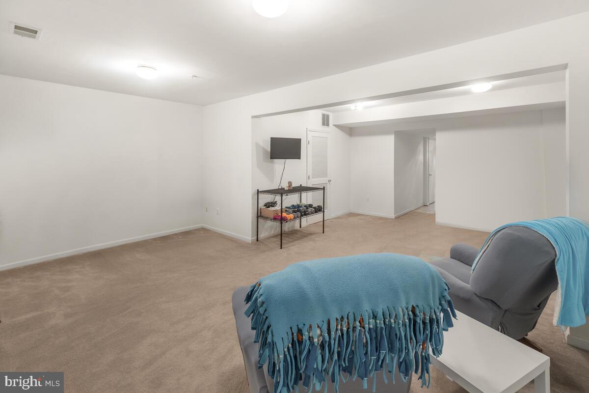 SPRING RIDGE - Residential