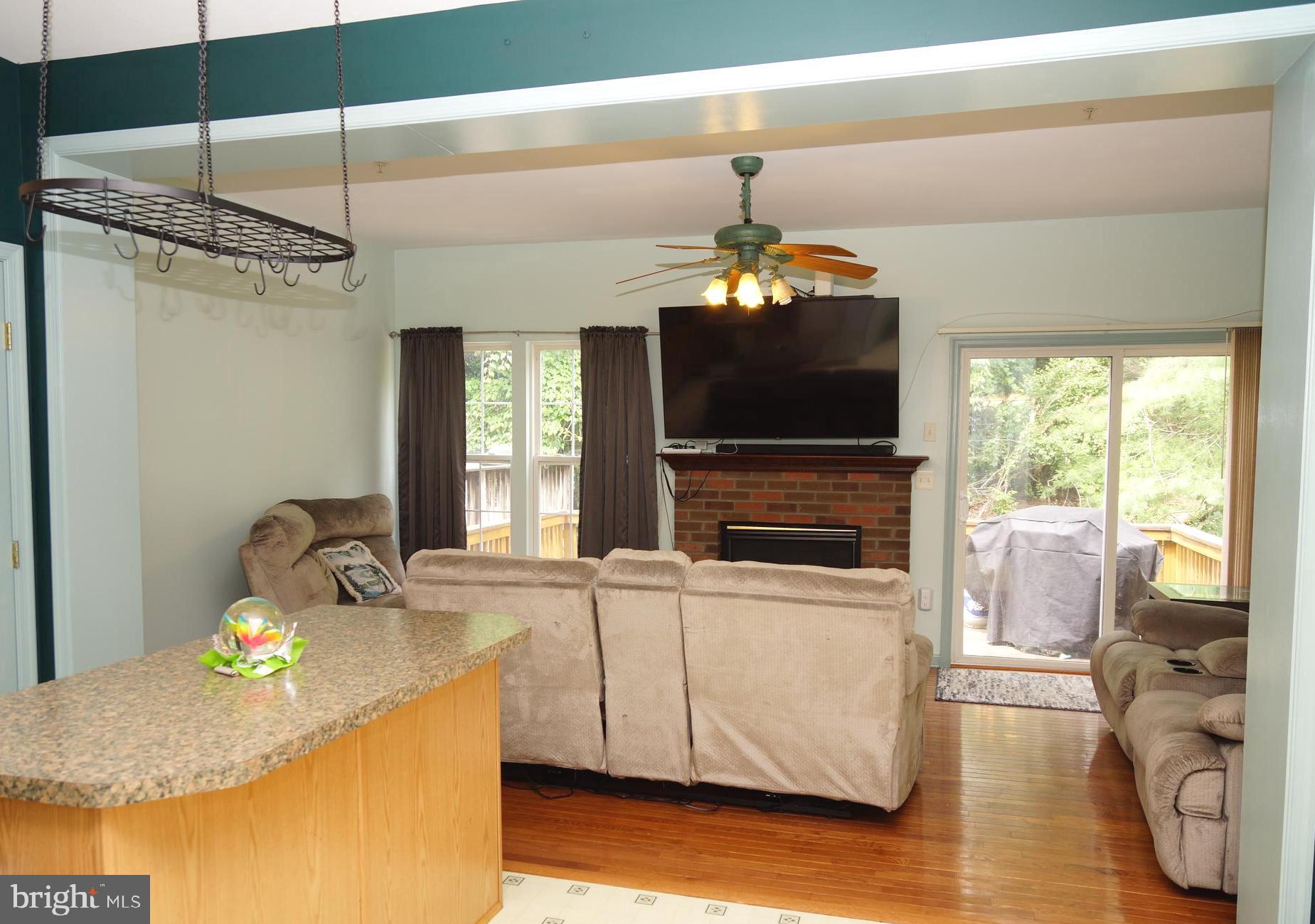 SPRING RIDGE - Residential