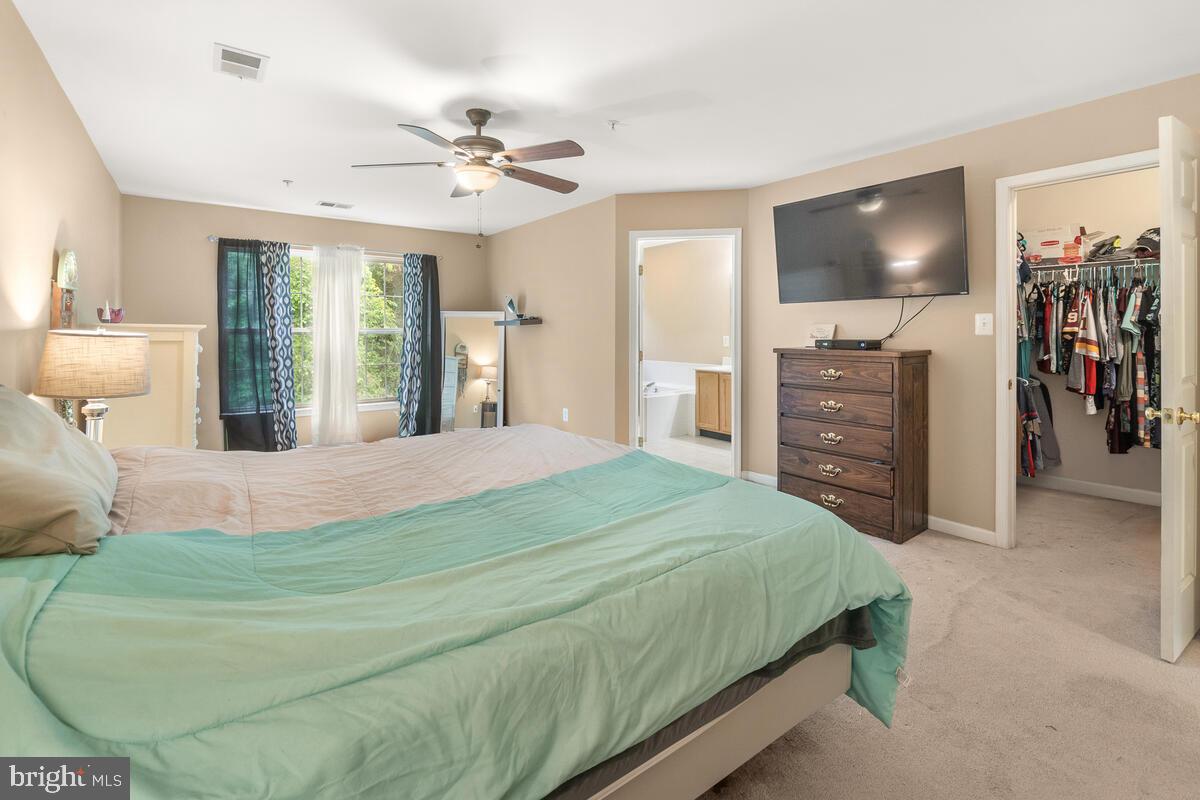 SPRING RIDGE - Residential