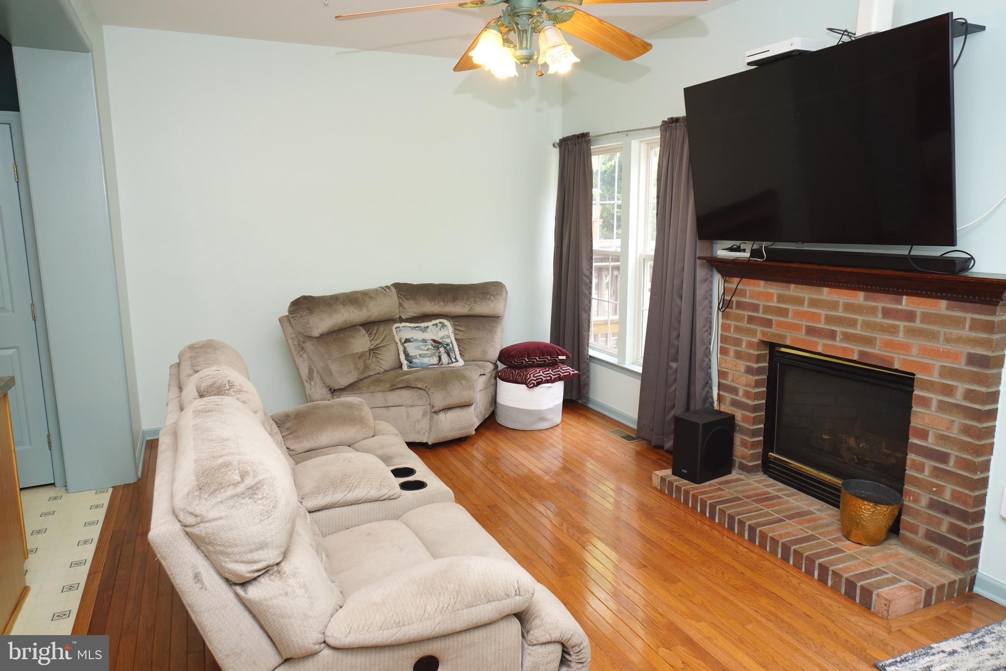 SPRING RIDGE - Residential