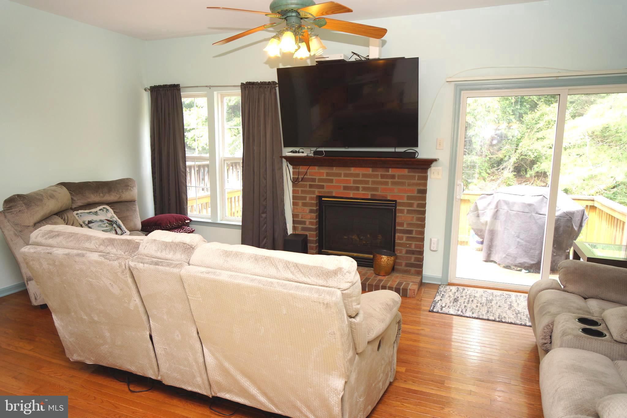 SPRING RIDGE - Residential