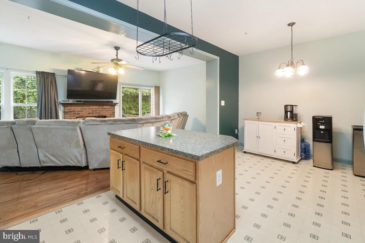 SPRING RIDGE - Residential