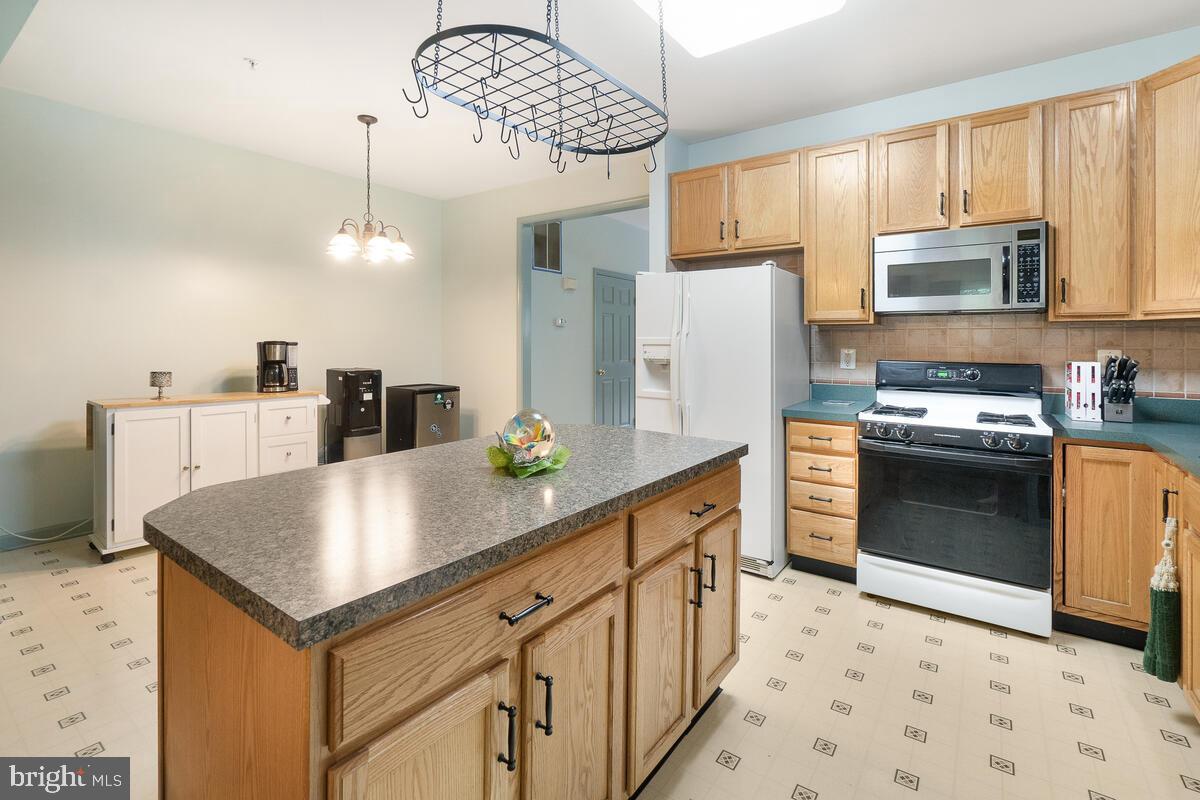 SPRING RIDGE - Residential