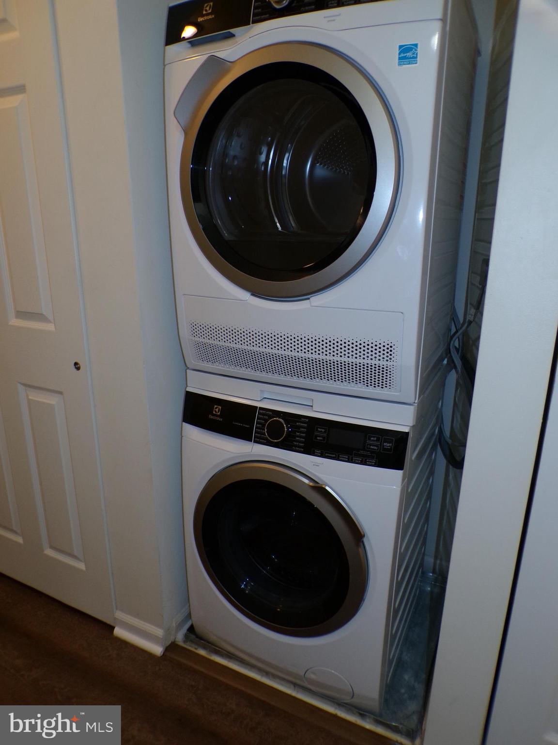 CARRIAGE POINTE AT AQUIA - Residential Lease