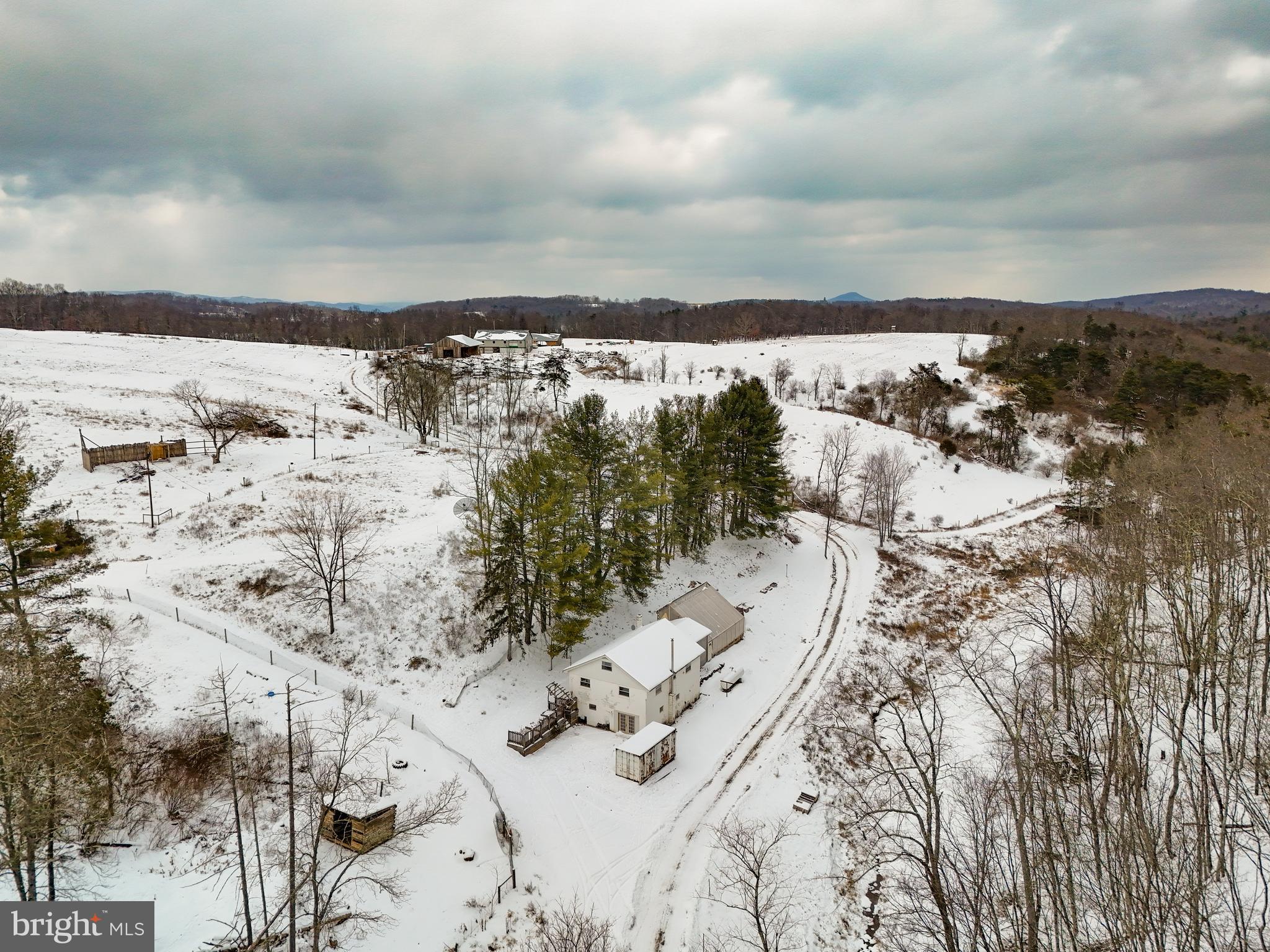 417 HARMONY HOLLOW