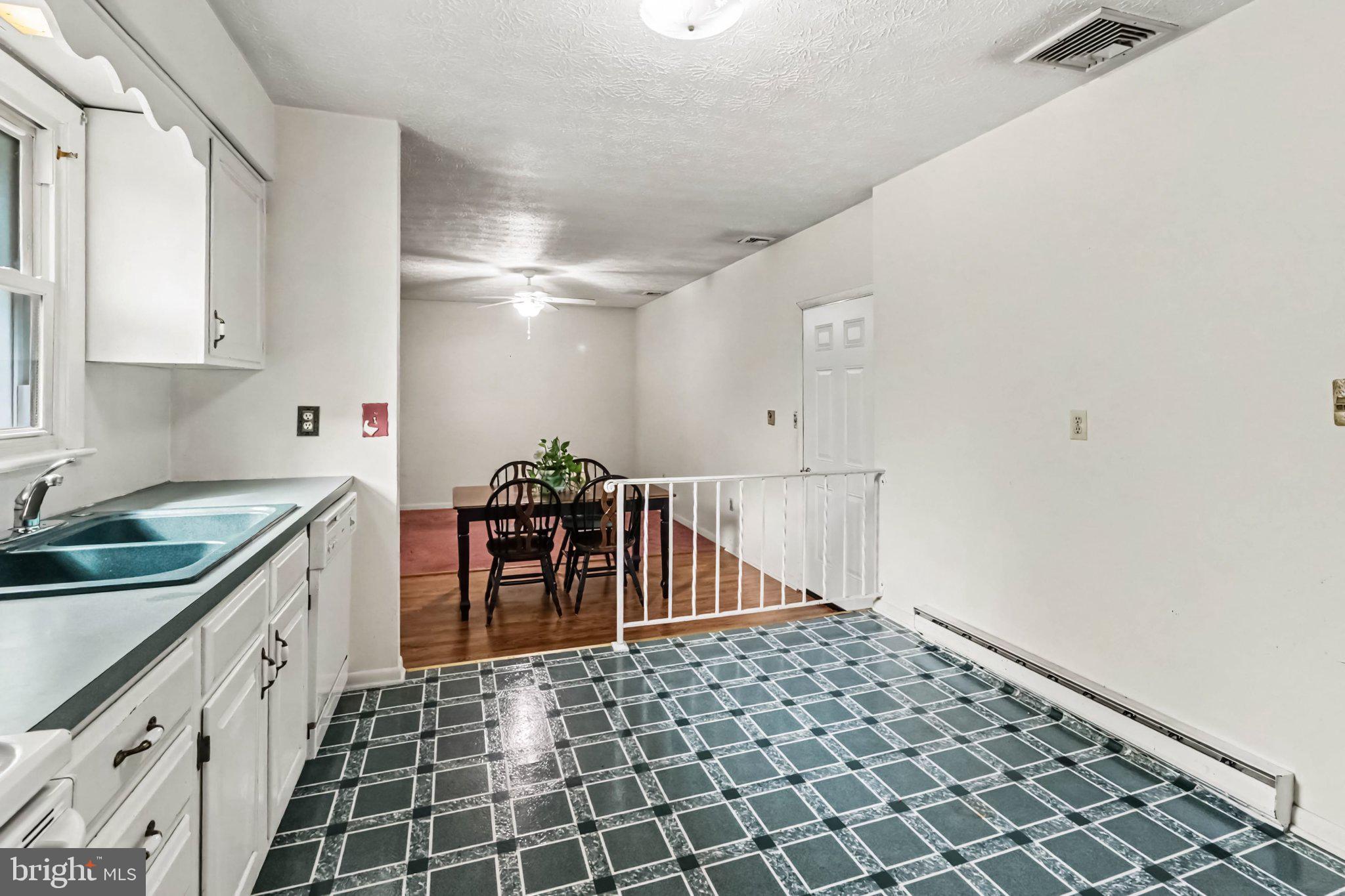 3261 TRINITY ROAD