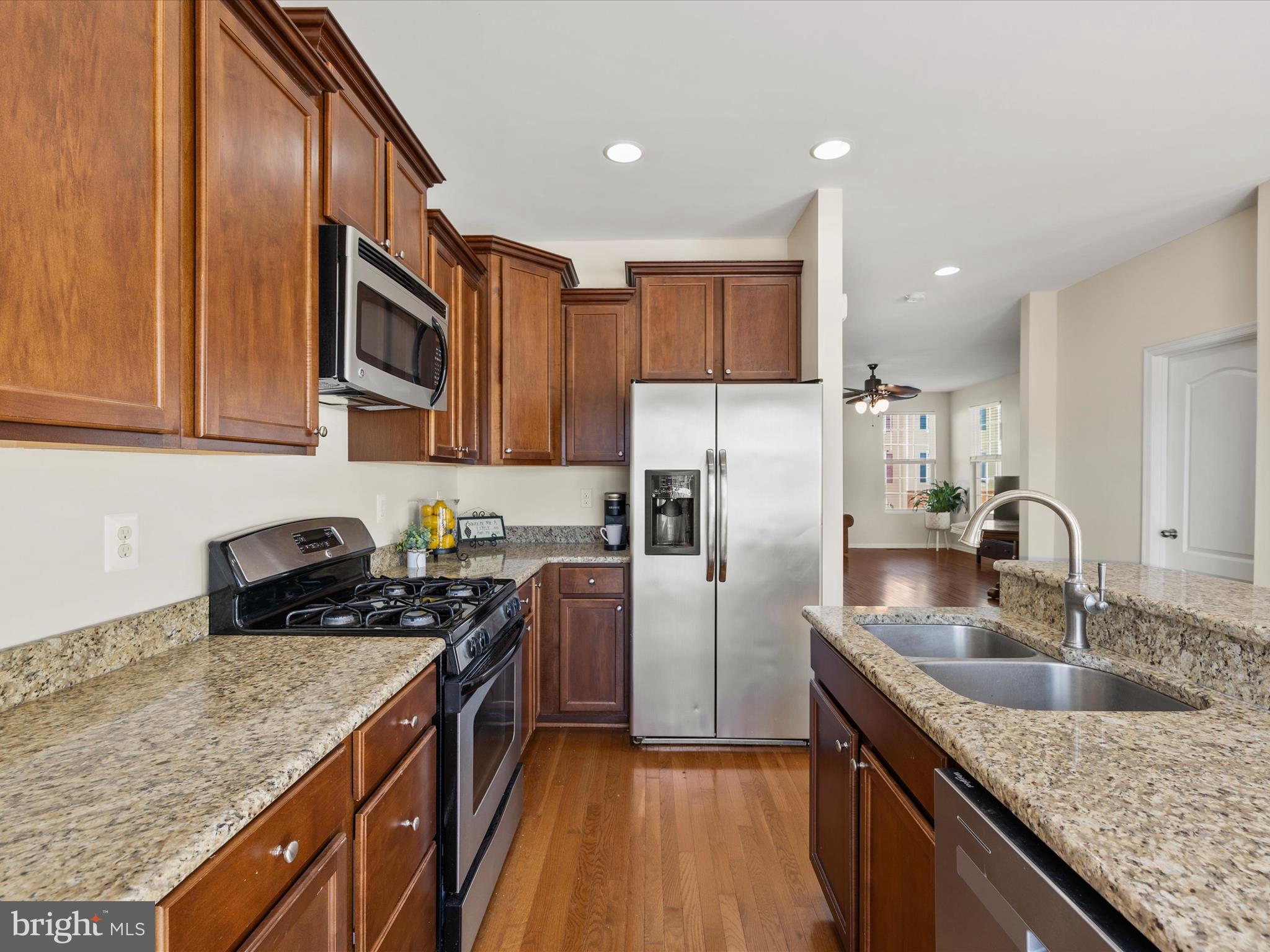 PLANTATION LAKES - Residential