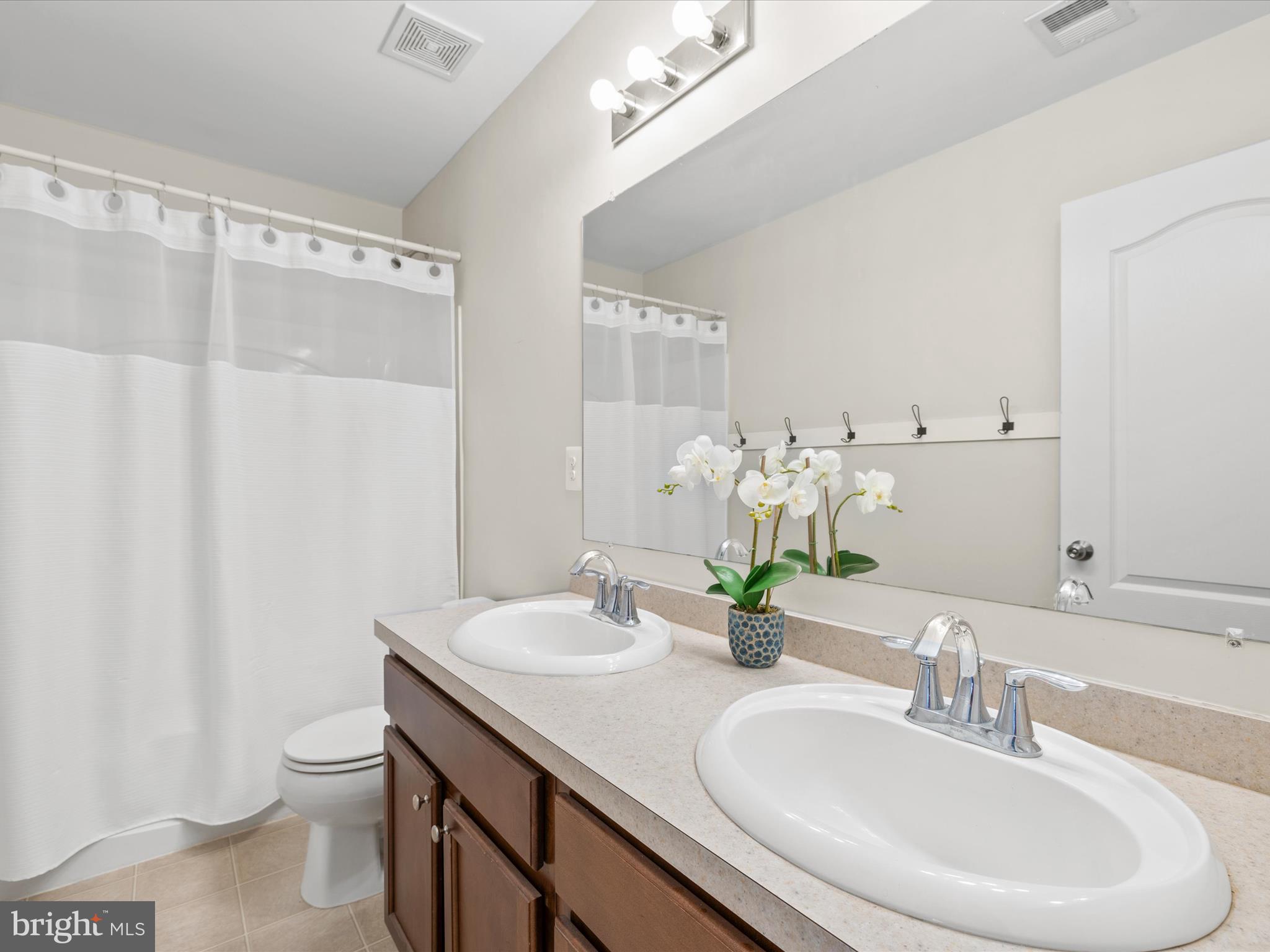 PLANTATION LAKES - Residential