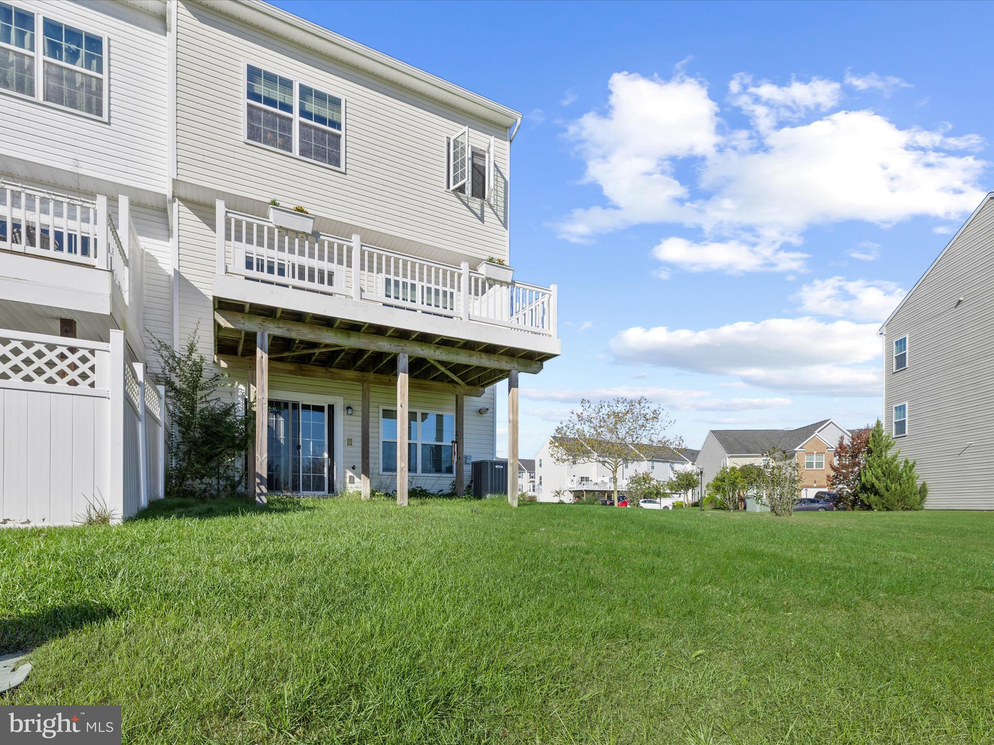 PLANTATION LAKES - Residential