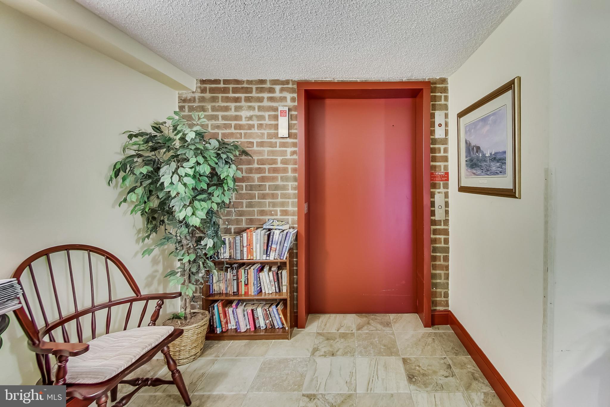 LEISURE WORLD - Residential