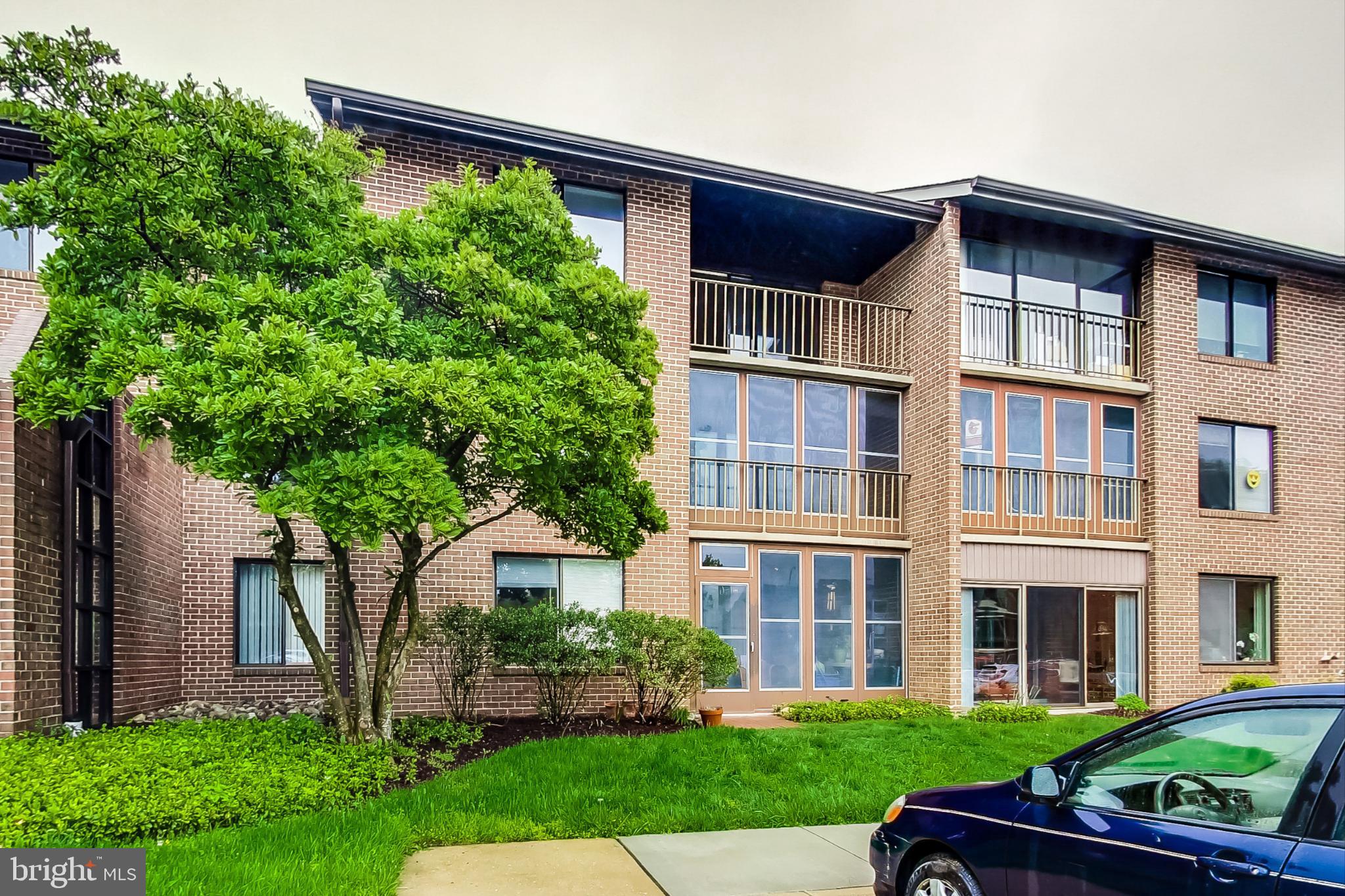 LEISURE WORLD - Residential