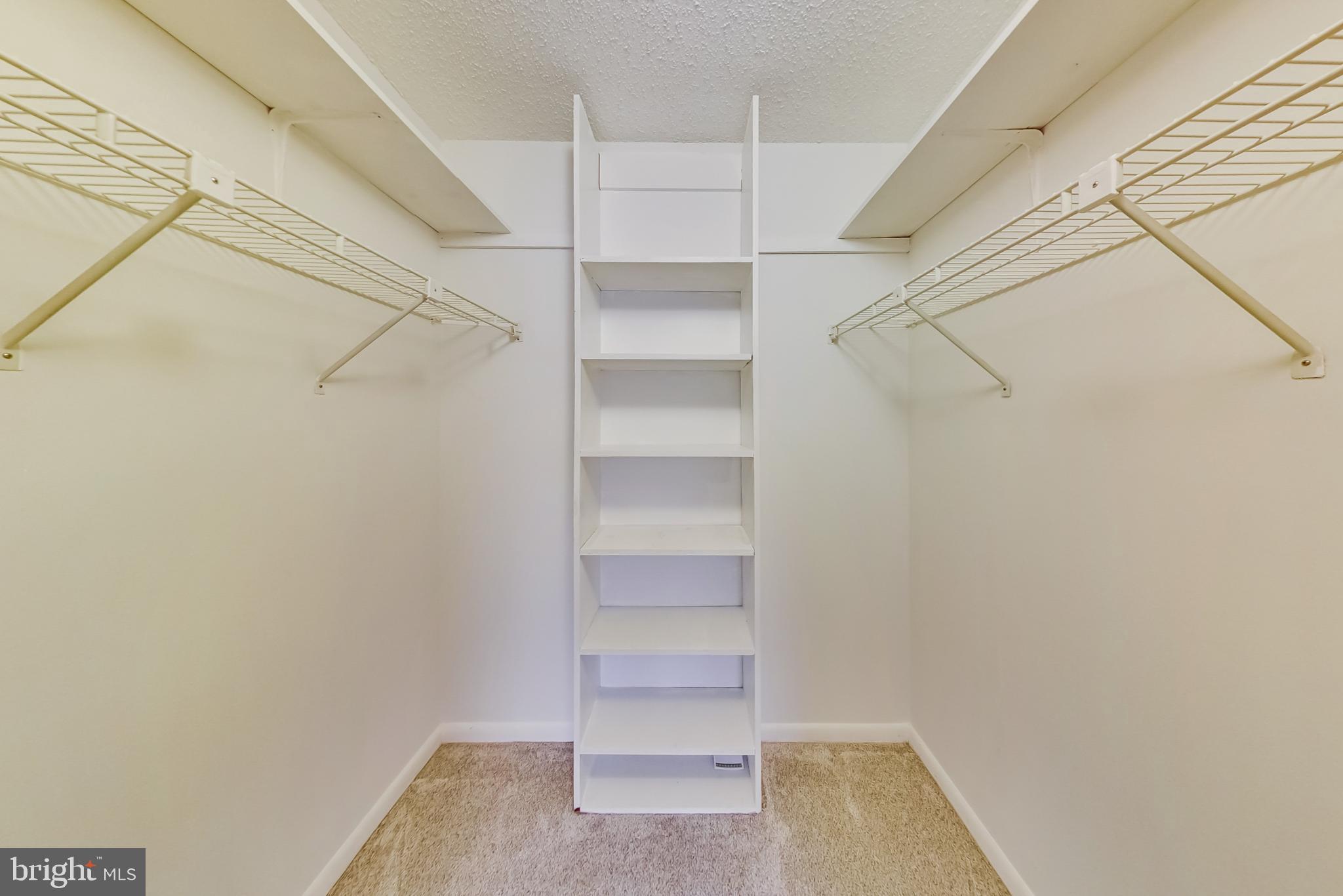 LEISURE WORLD - Residential