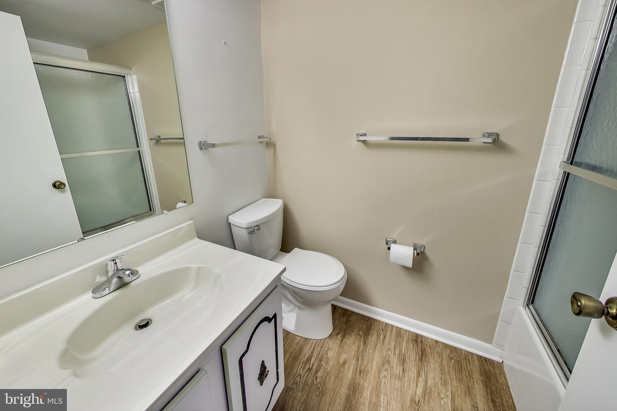 LEISURE WORLD - Residential