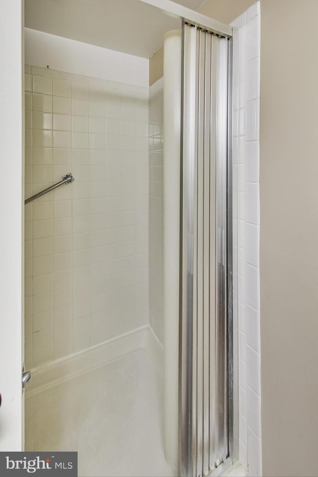 LEISURE WORLD - Residential