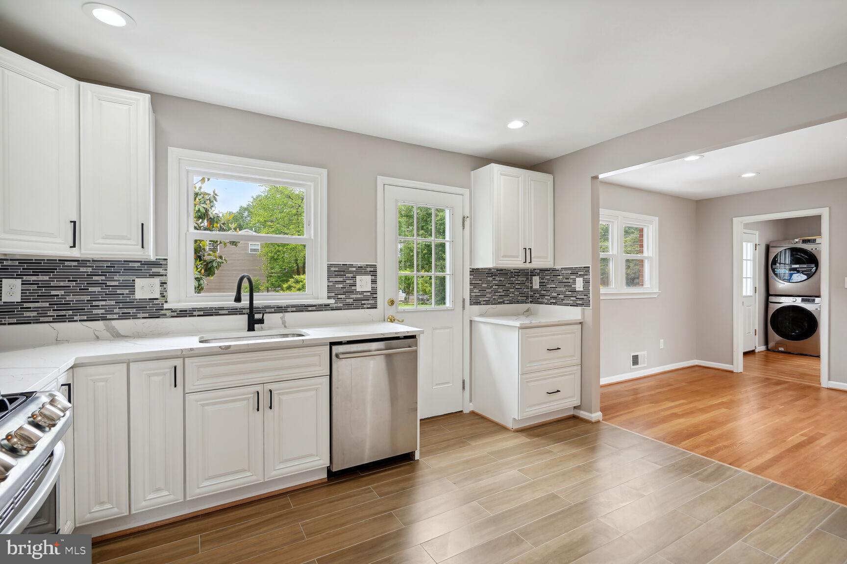 COOL SPRING - Residential