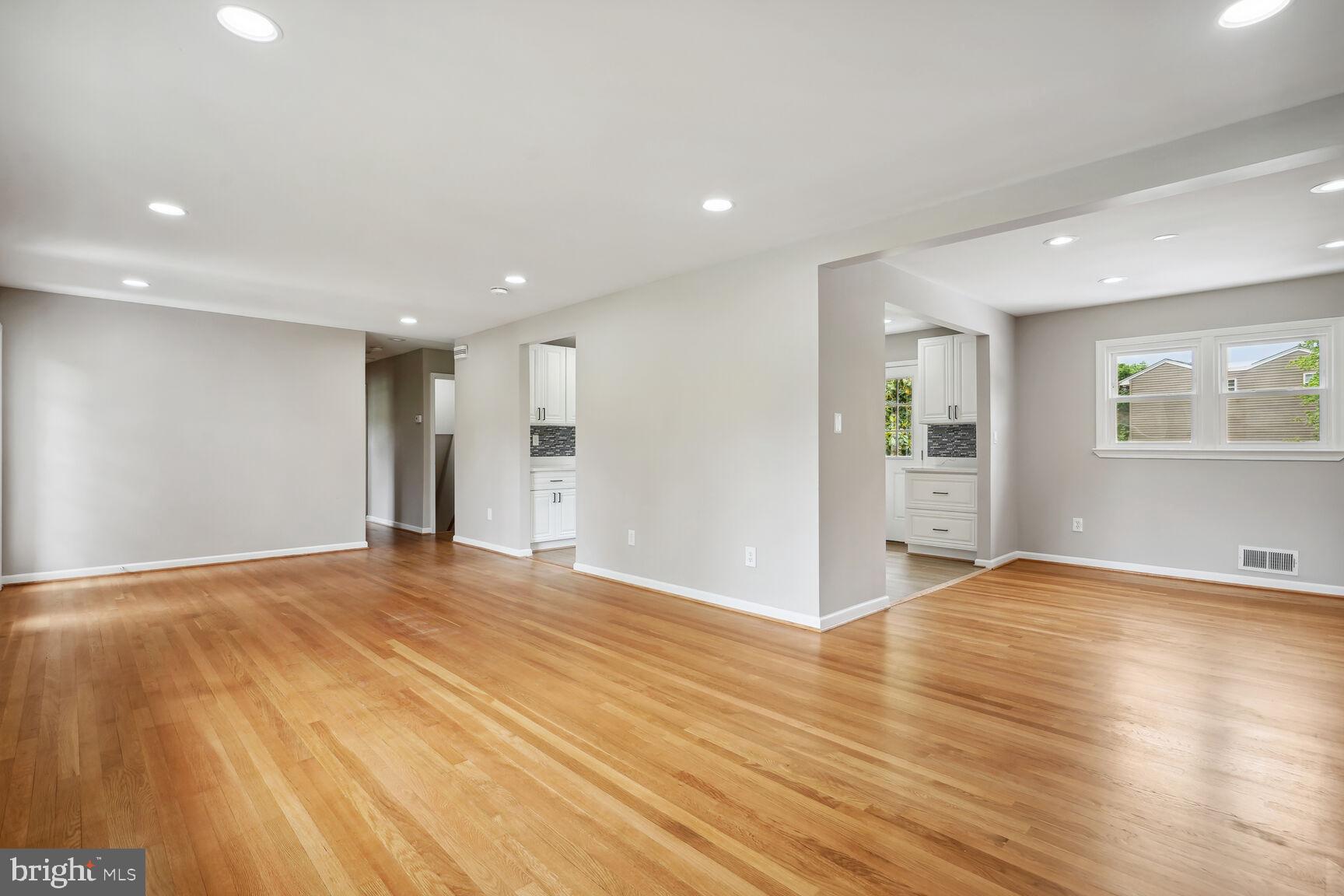 COOL SPRING - Residential