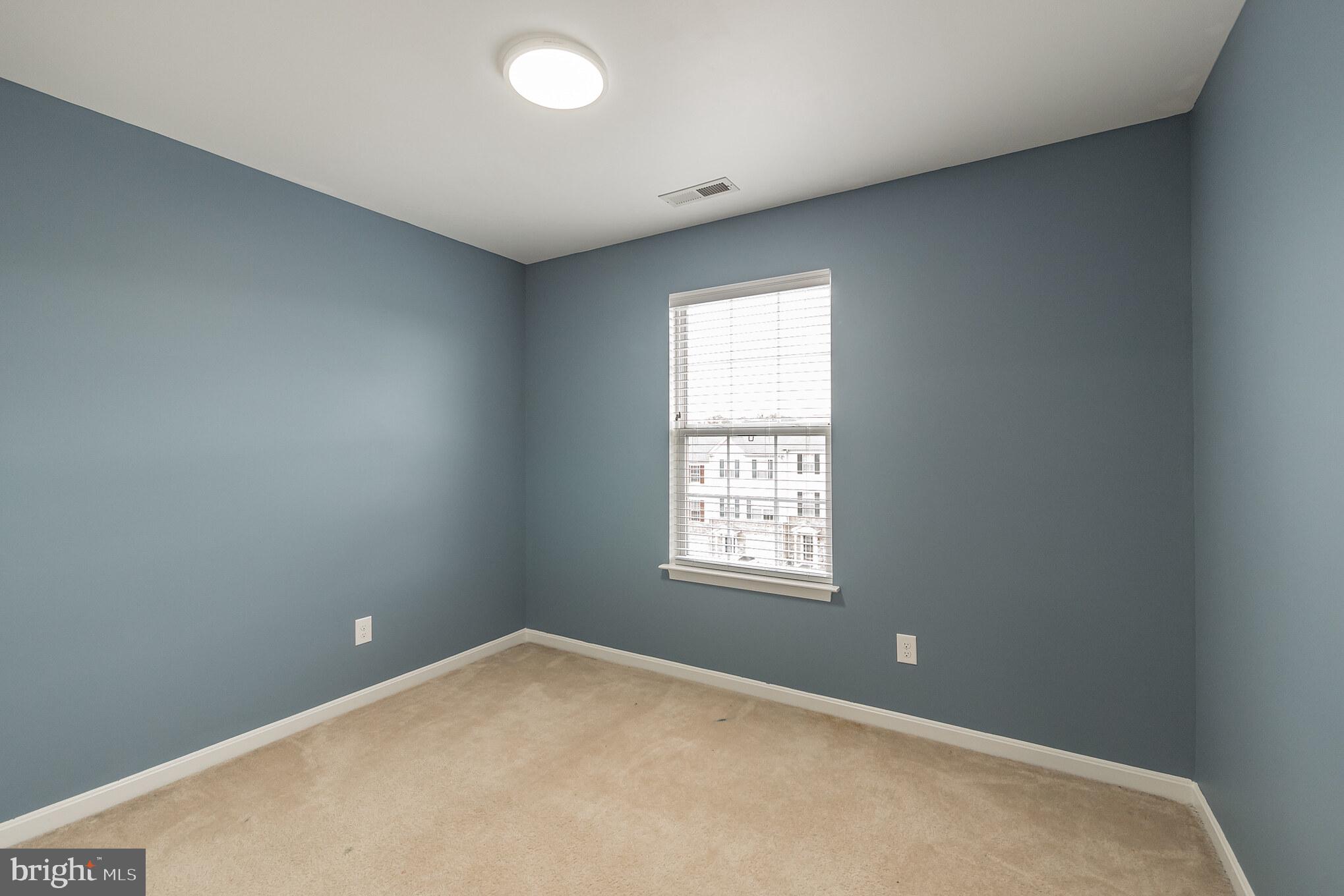 PEACEFIELDS - Residential