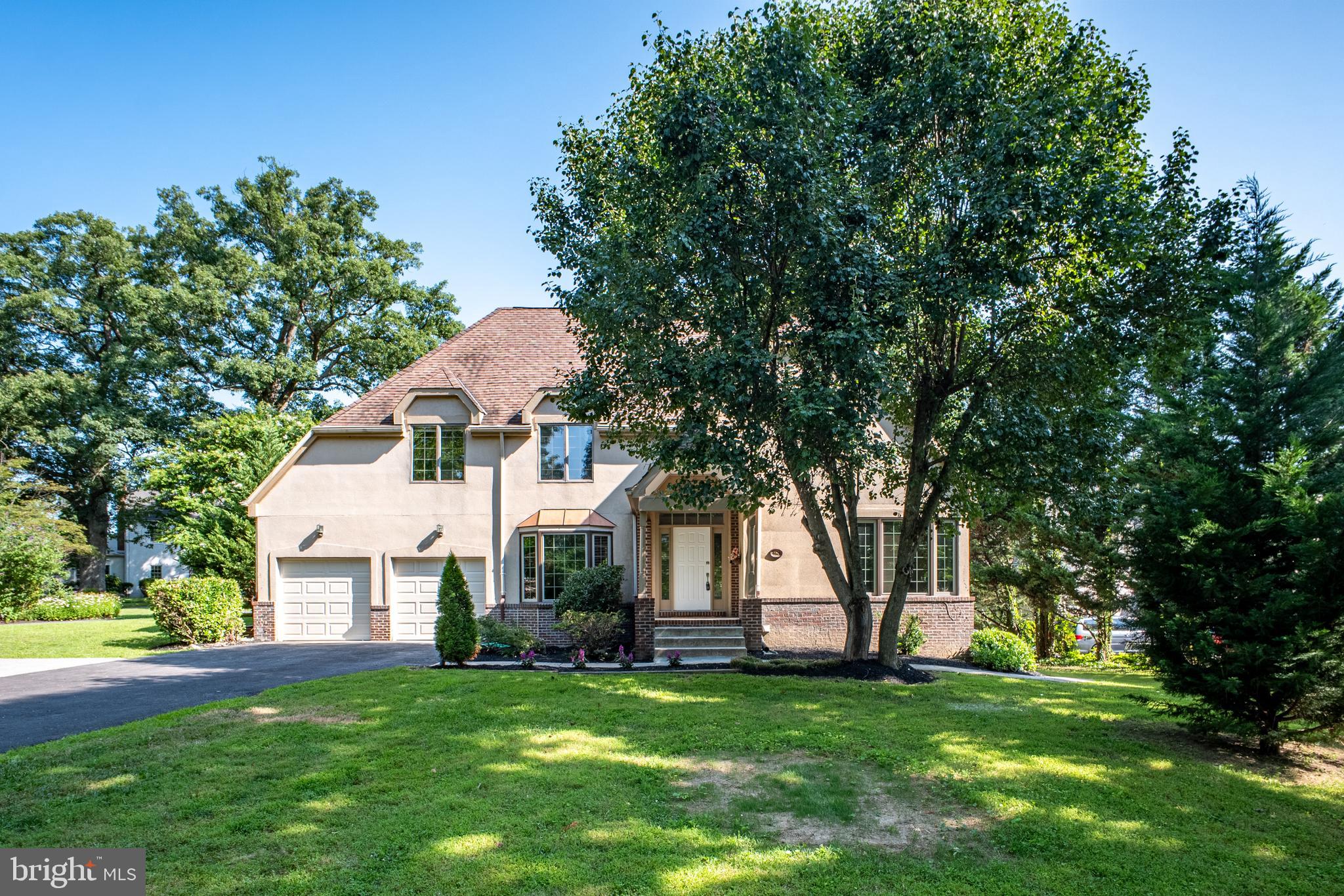 MANORS OF OAKWOOD - Residential